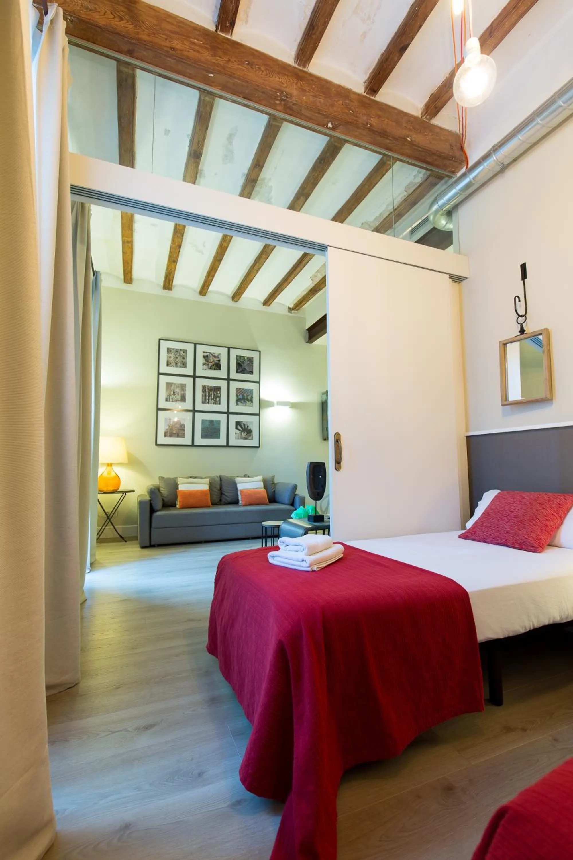 Bedroom, Bed in Weflating Suites Sant Antoni Market