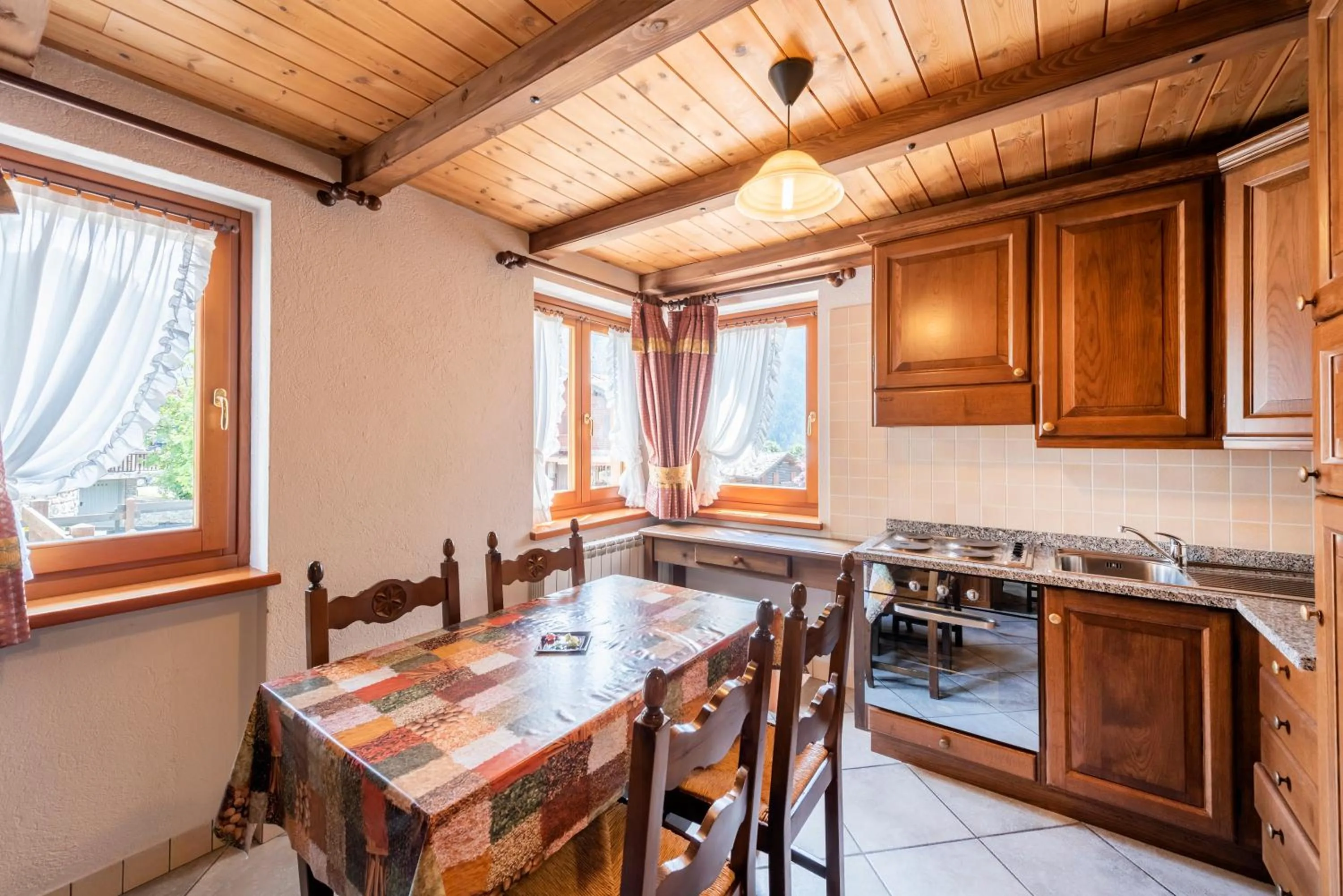 Kitchen or kitchenette in Santa San