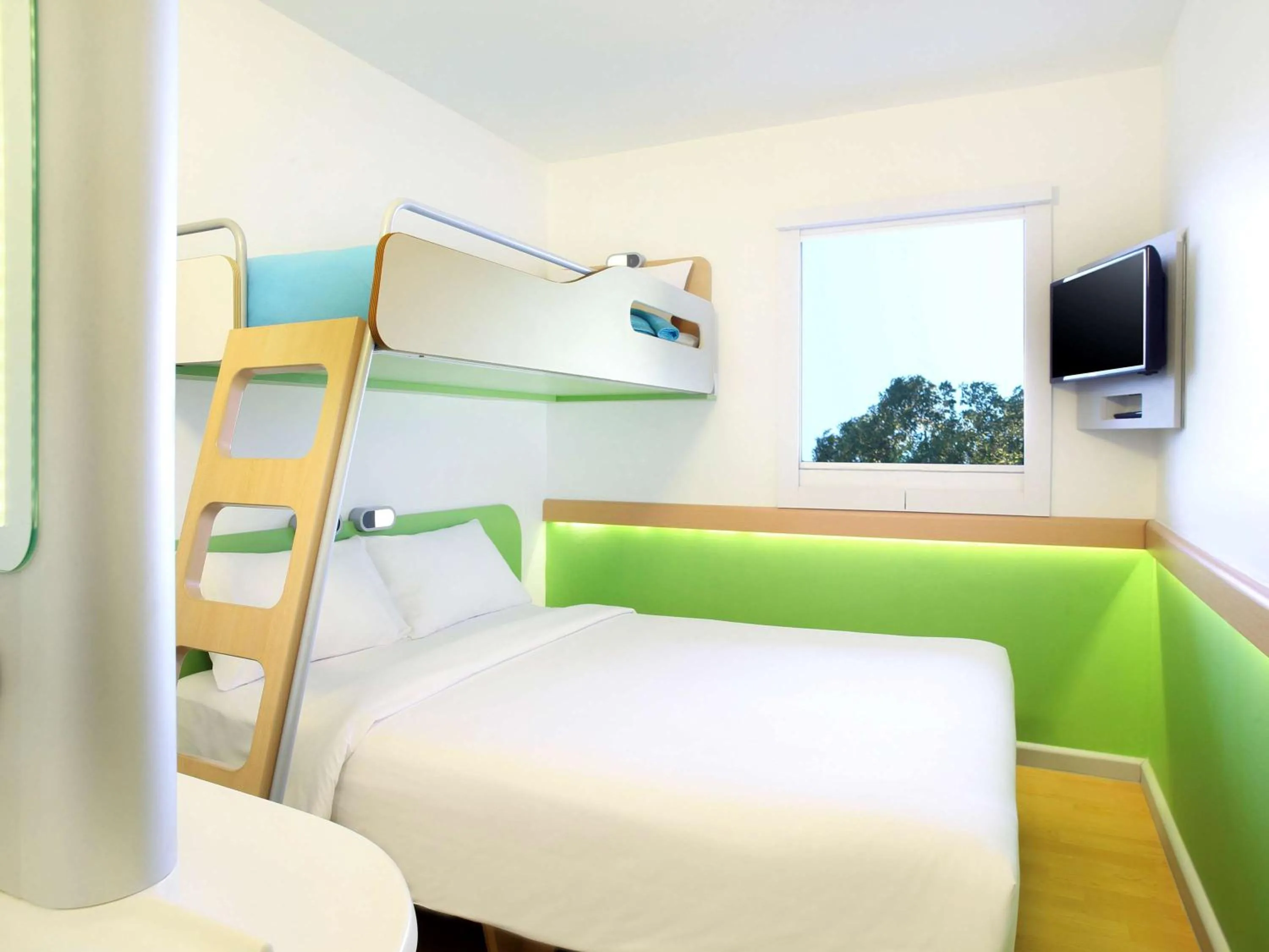 Bedroom, Bed in Cordia Hotel Surabaya Airport - Hotel Dalam Bandara