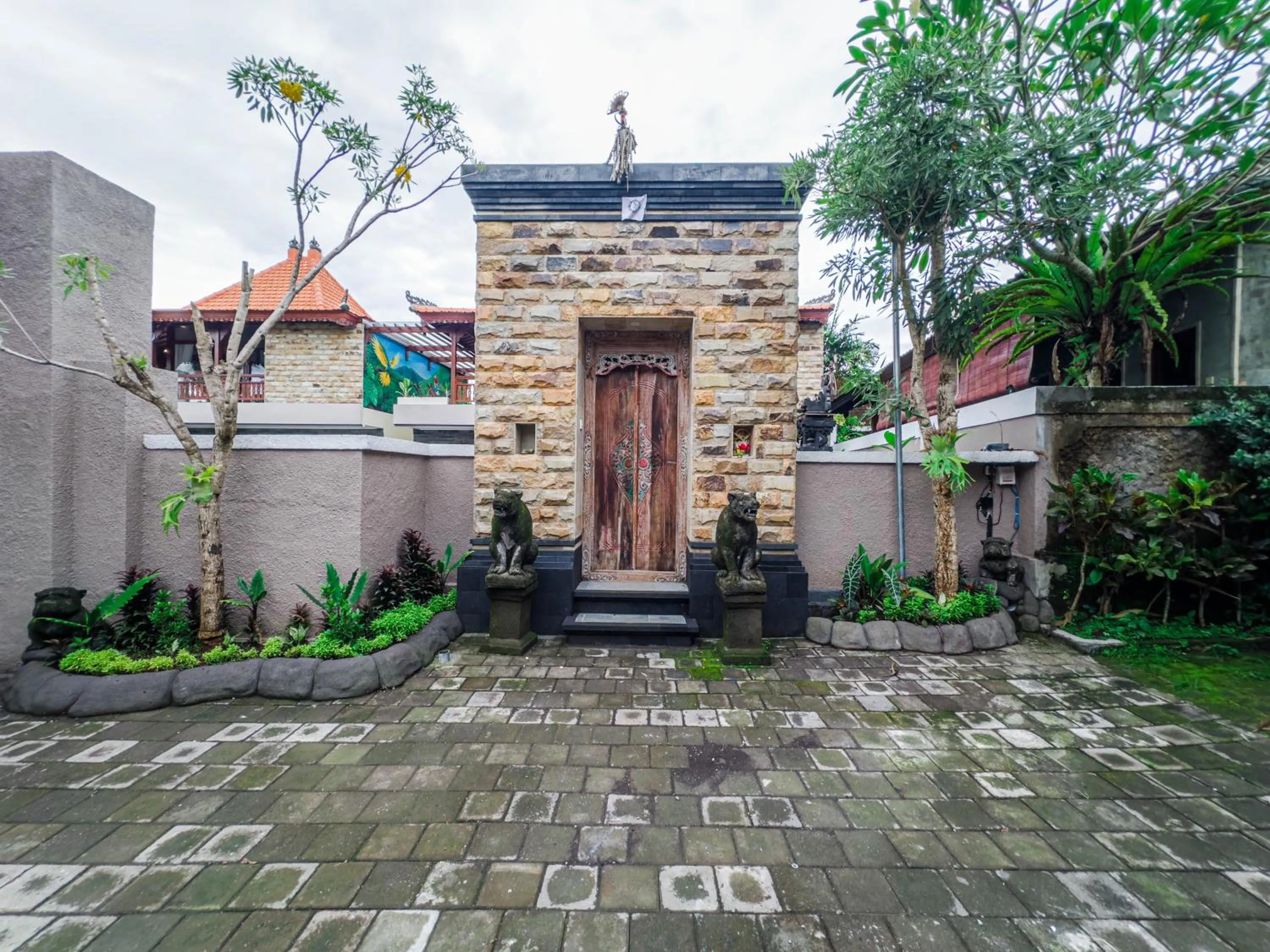 Facade/entrance in Kubu Manah Ubud