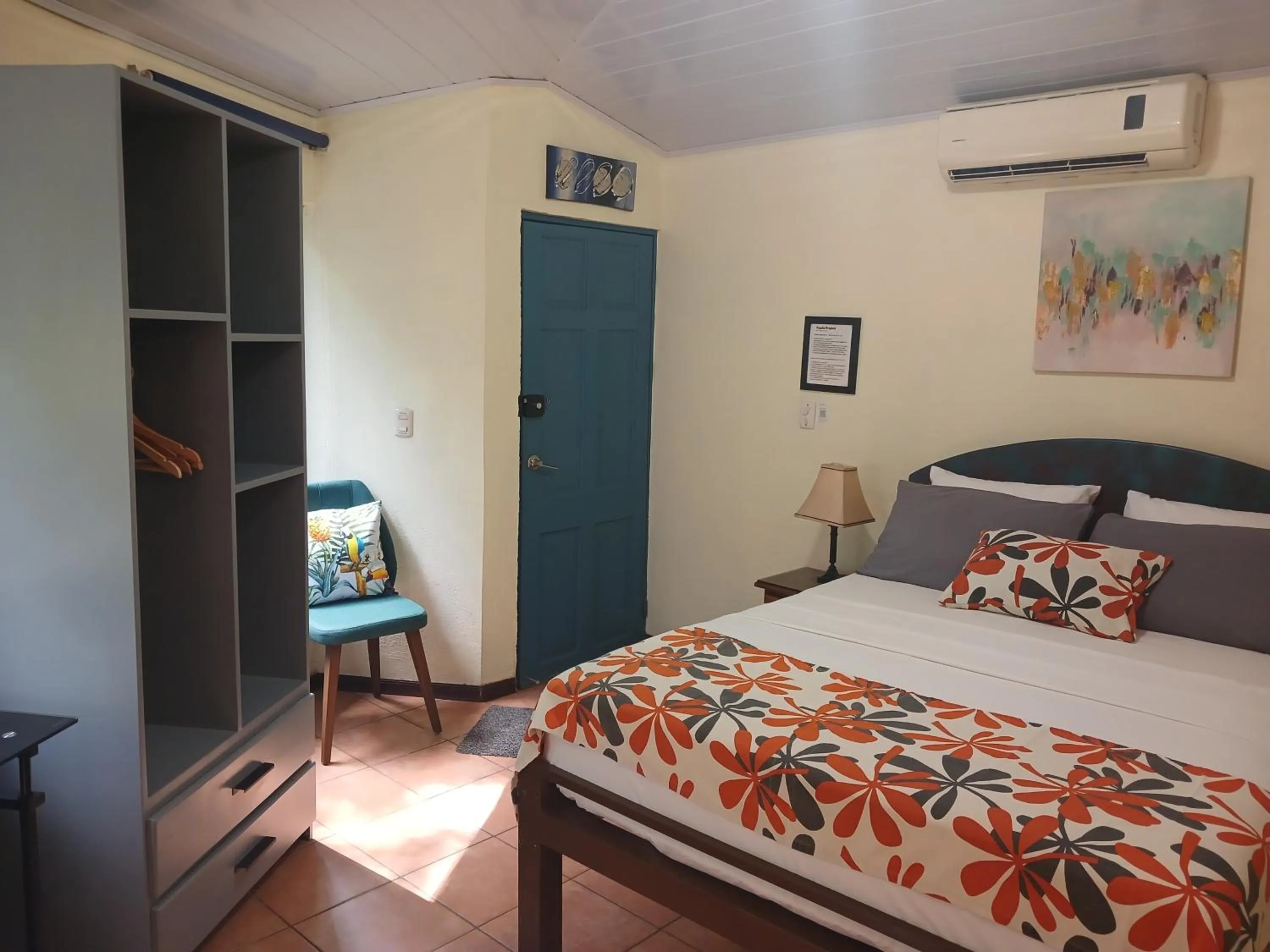 Bedroom, Bed in Coyaba Tropical Elegant Adult Guesthouse