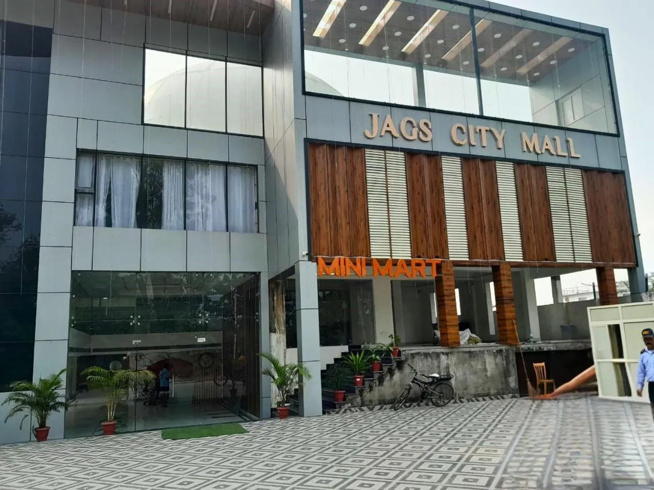 Parking in Country Ambience Hotel By Jags City Mall