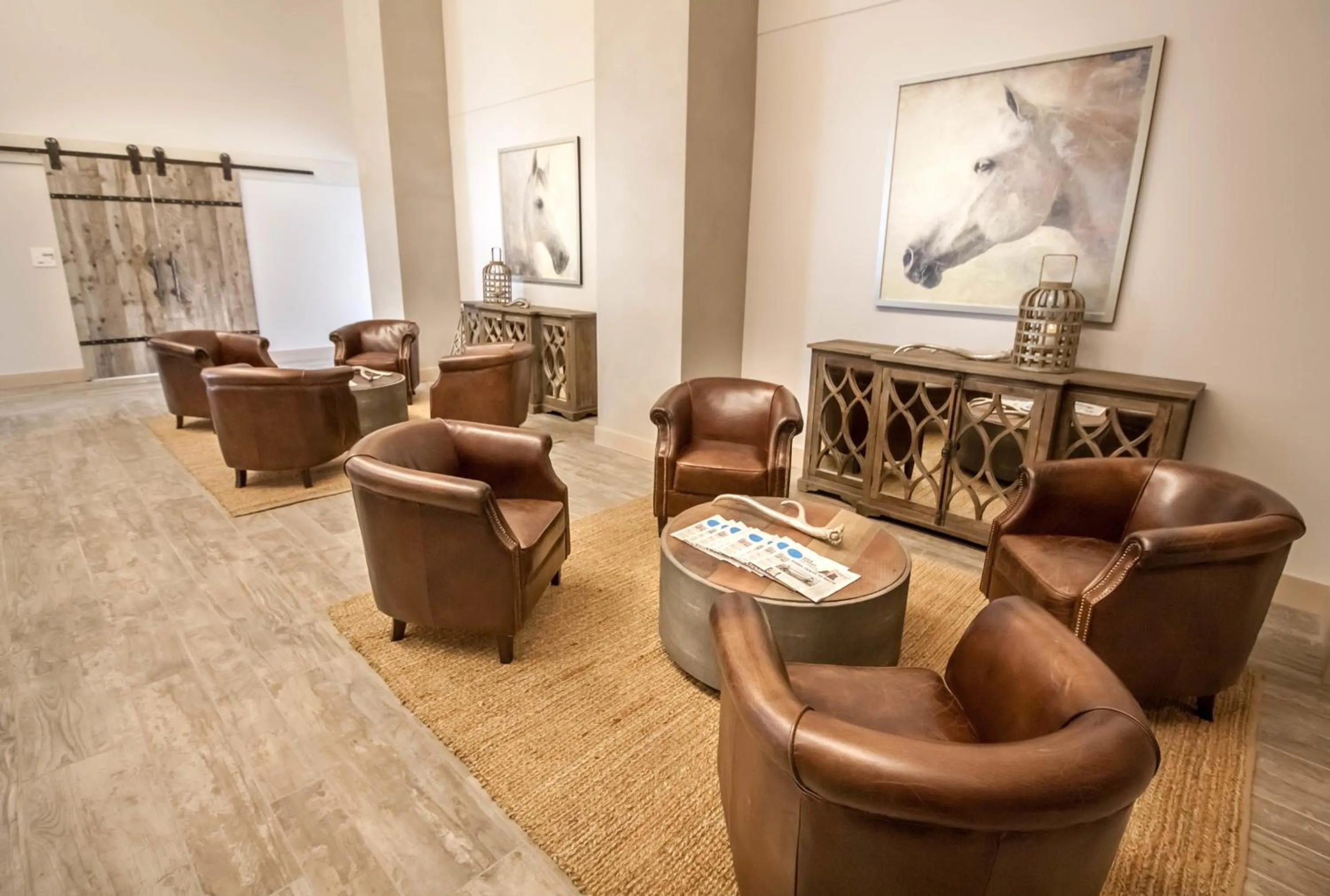 Hotel Renovo Des Moines Urbandale,Tapestry Collection Hilton