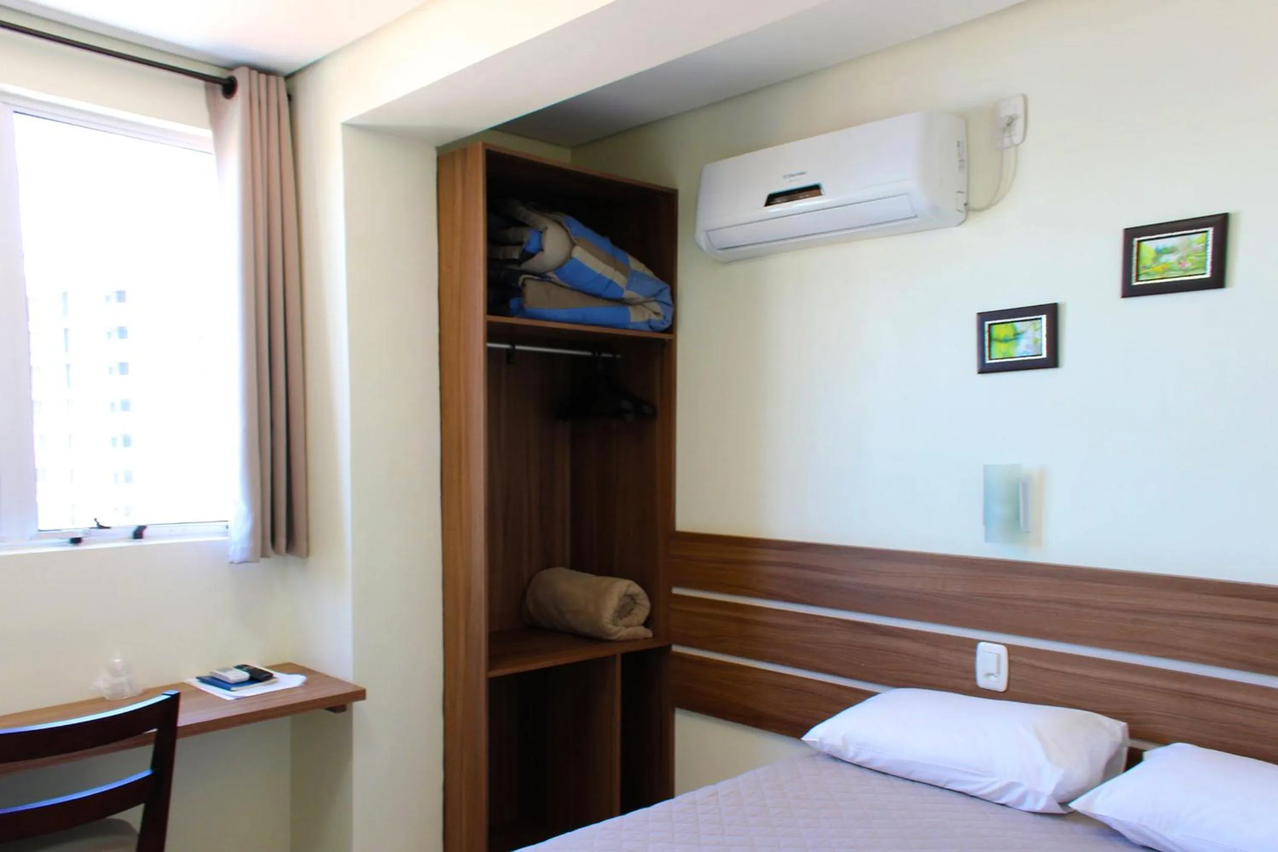 Bedroom, Bed in Tri Hotel Smart Chapecó