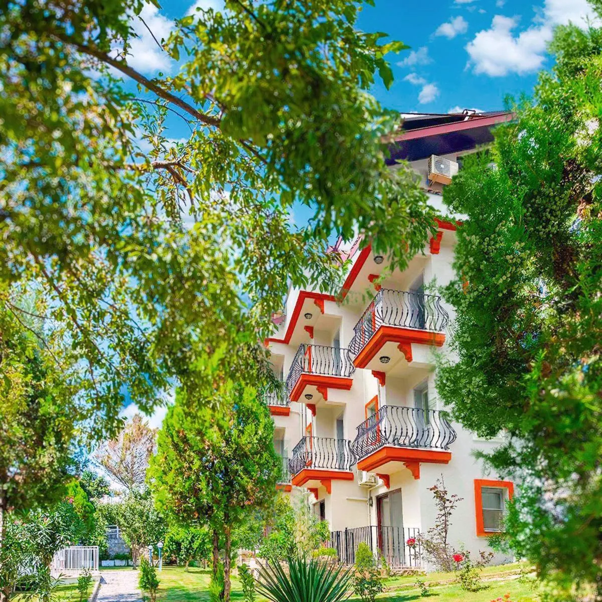 Property building in Casa De Levıssı Ölüdeniz