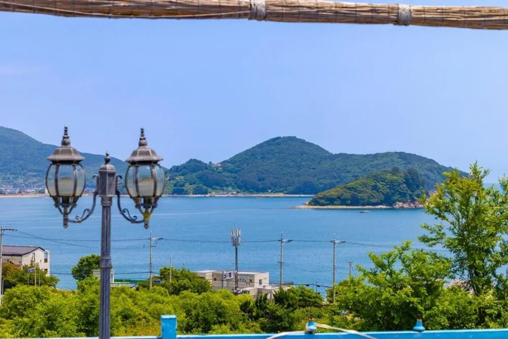 Geoje Harakeke Pension