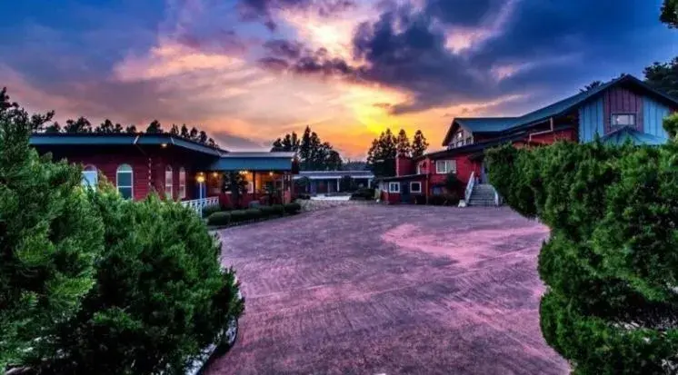 Jeju Songdangsongdang Pension and Resort Jeju Songdangsongdang Pension and Resort