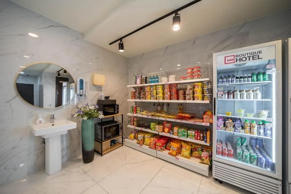 Supermarket/grocery shop in Andong Case Hotel