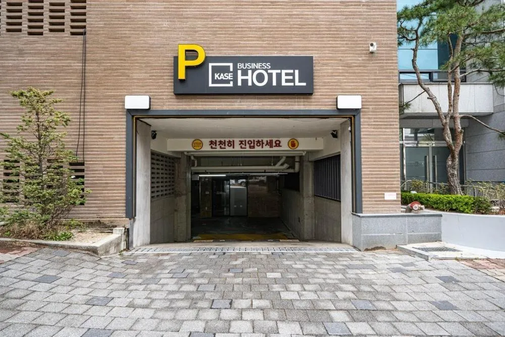 Property building in Andong Case Hotel