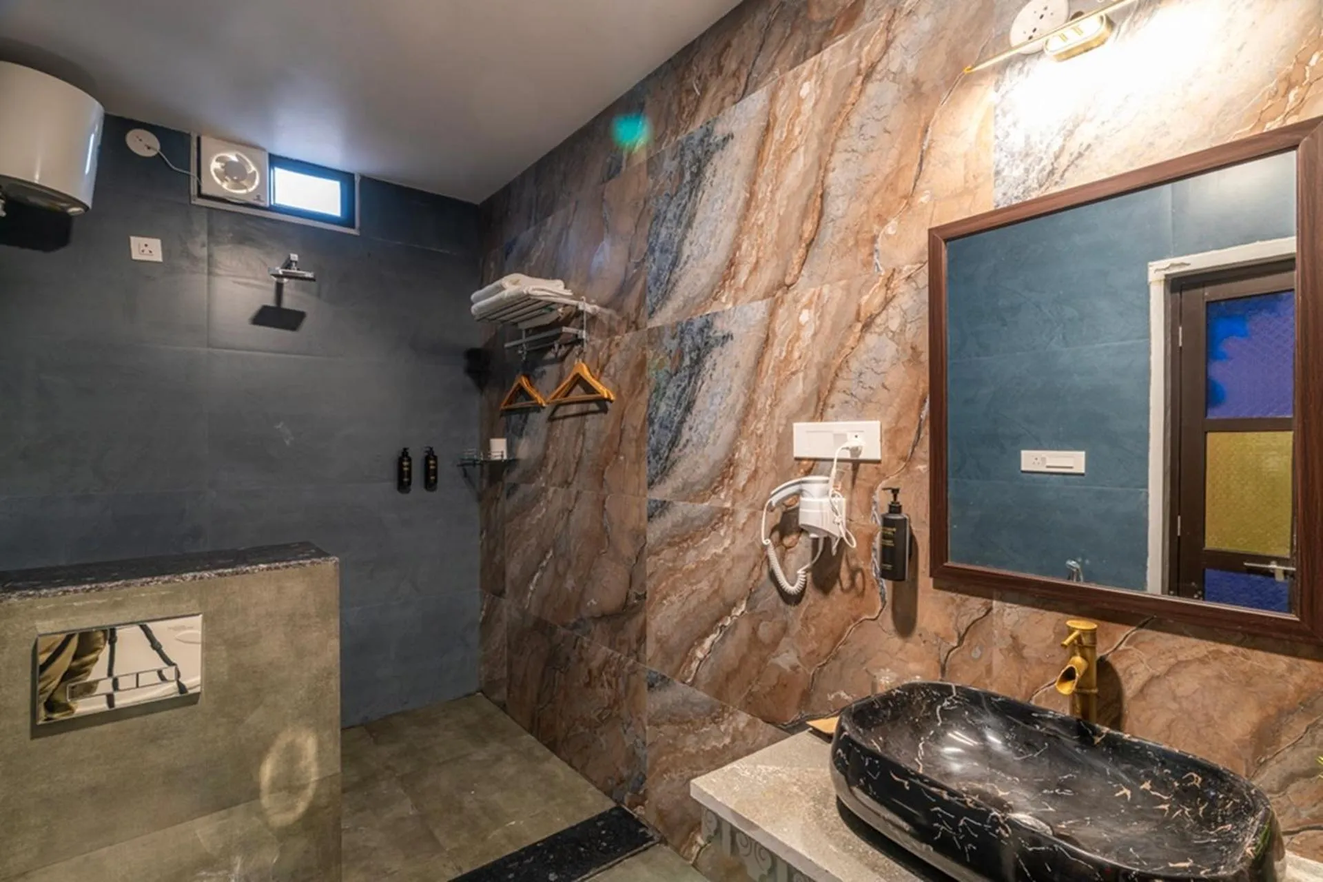 Shower in Indulge Udaipur by Pack