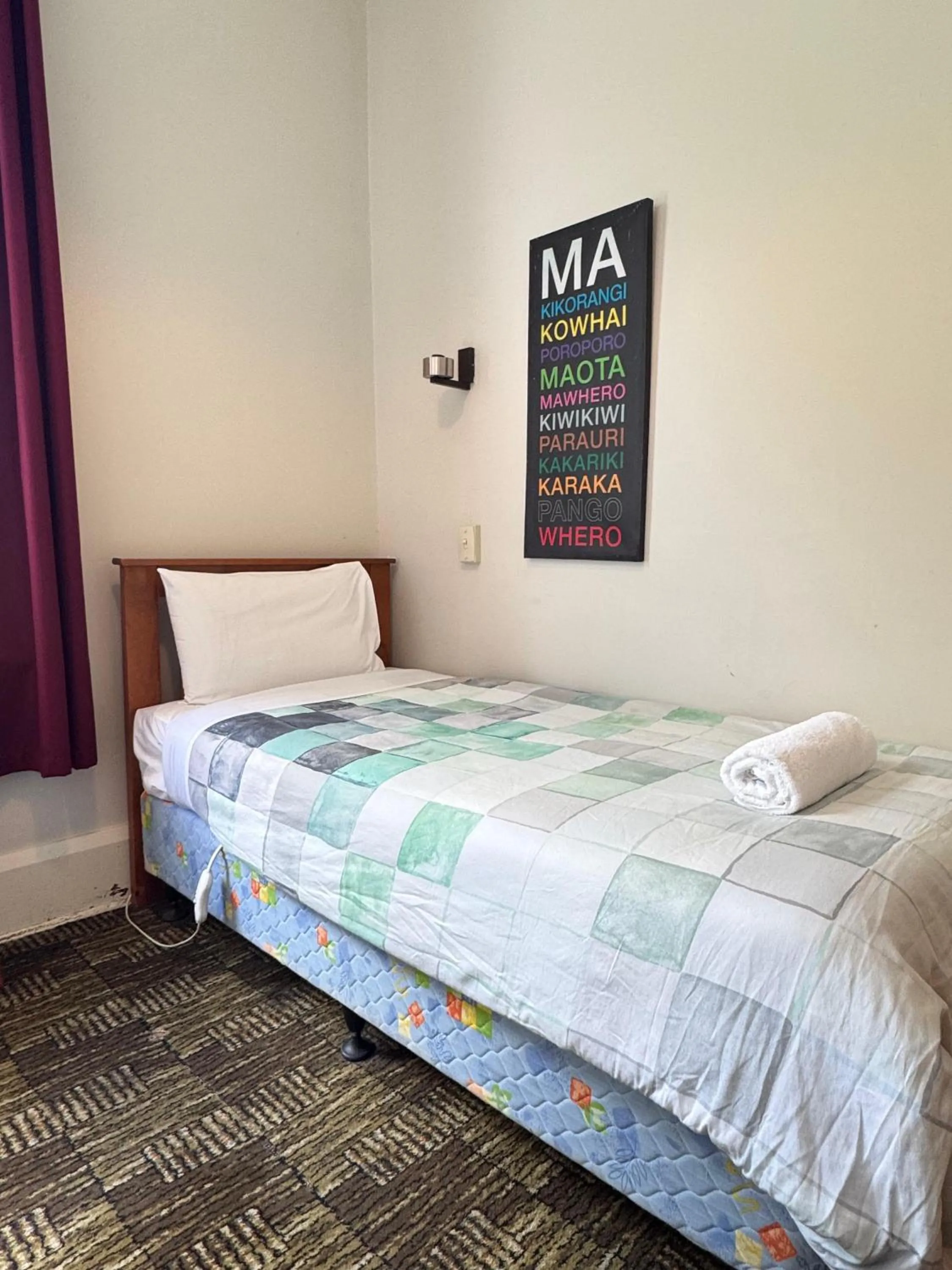 Bed in Gladstone Hotel