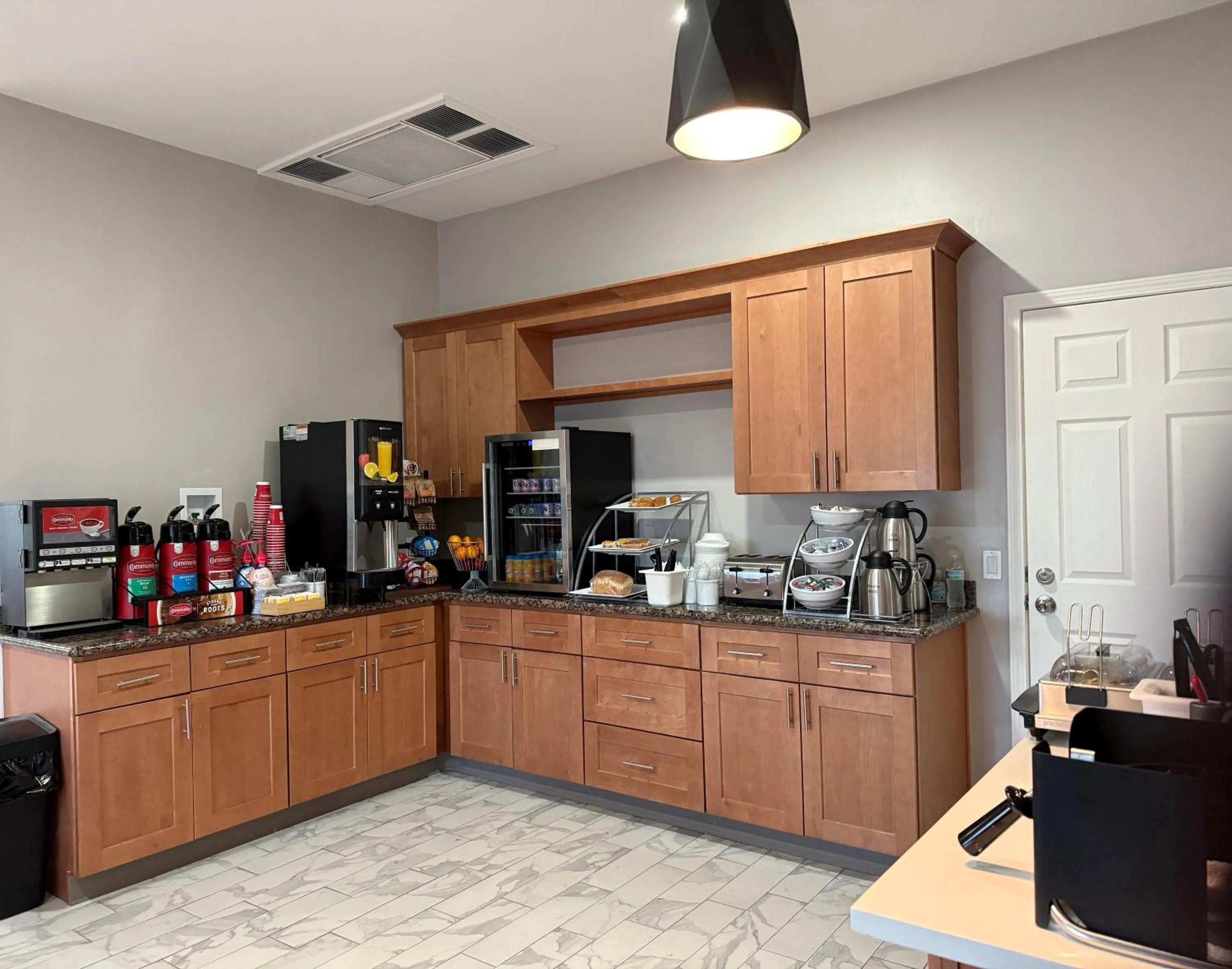 Breakfast in Days Inn by Wyndham Kenner/New Orleans Airport South