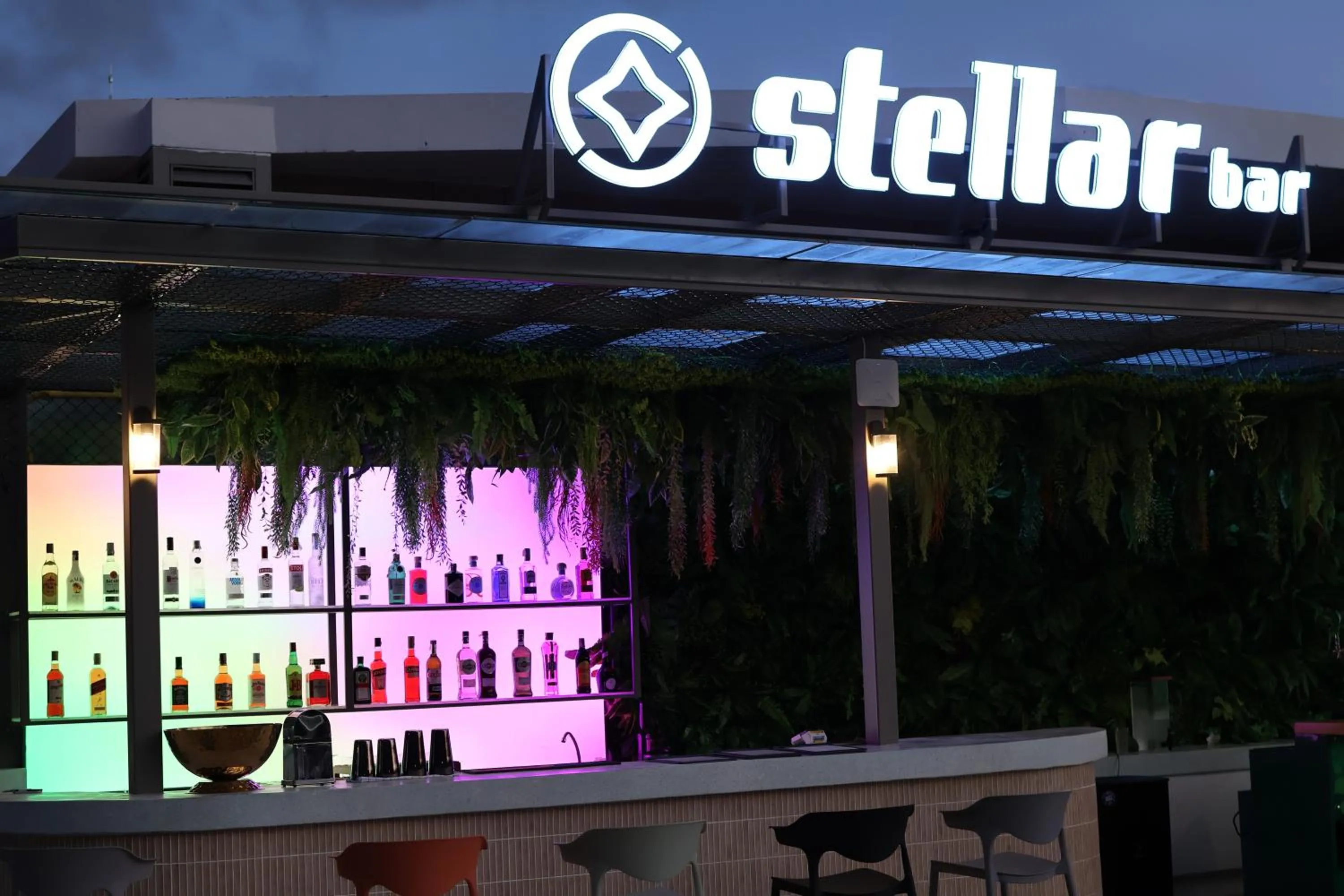 Lounge or bar in Wyndham Garden Phuket Kamala