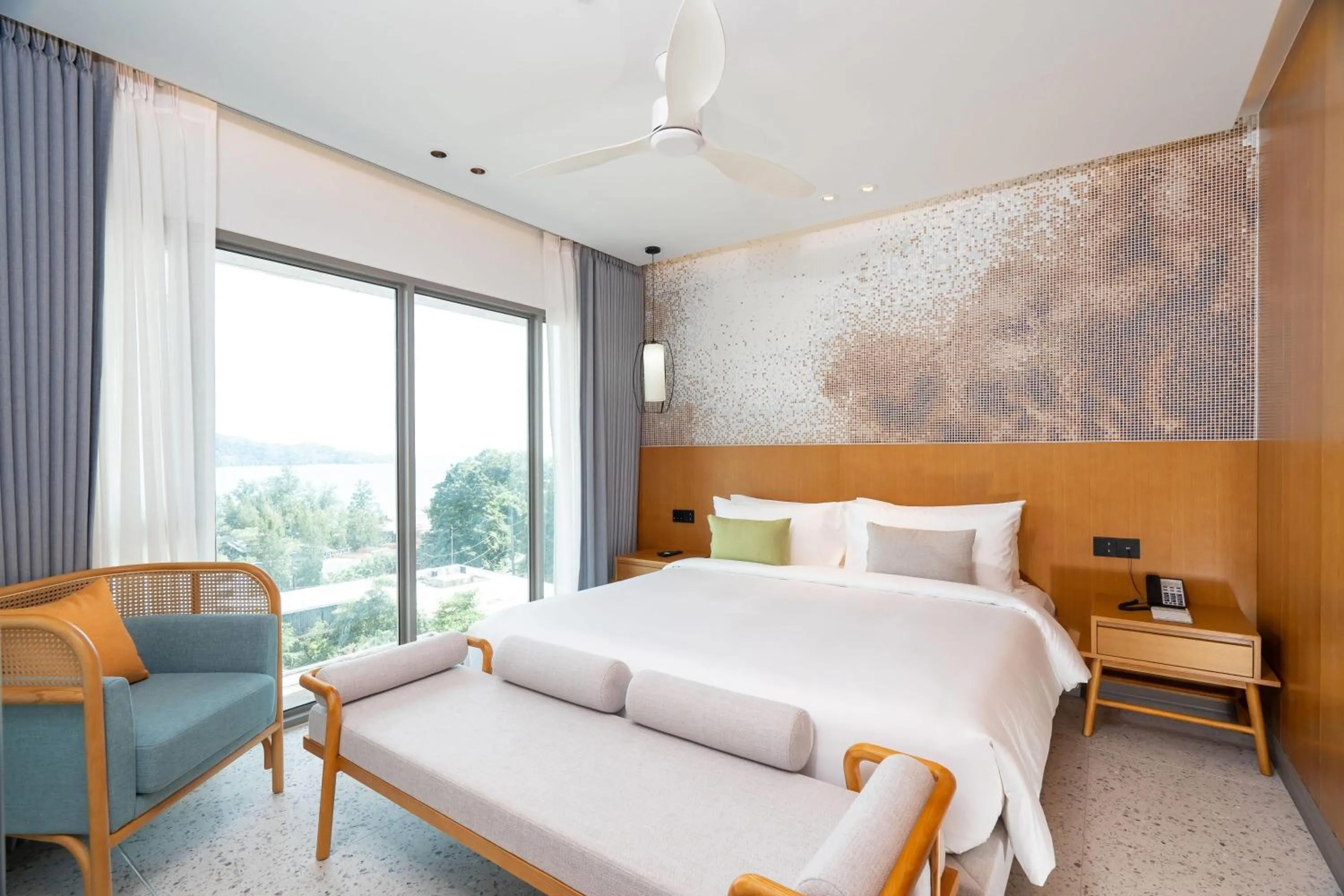 Photo of the whole room, Bed in Wyndham Garden Phuket Kamala