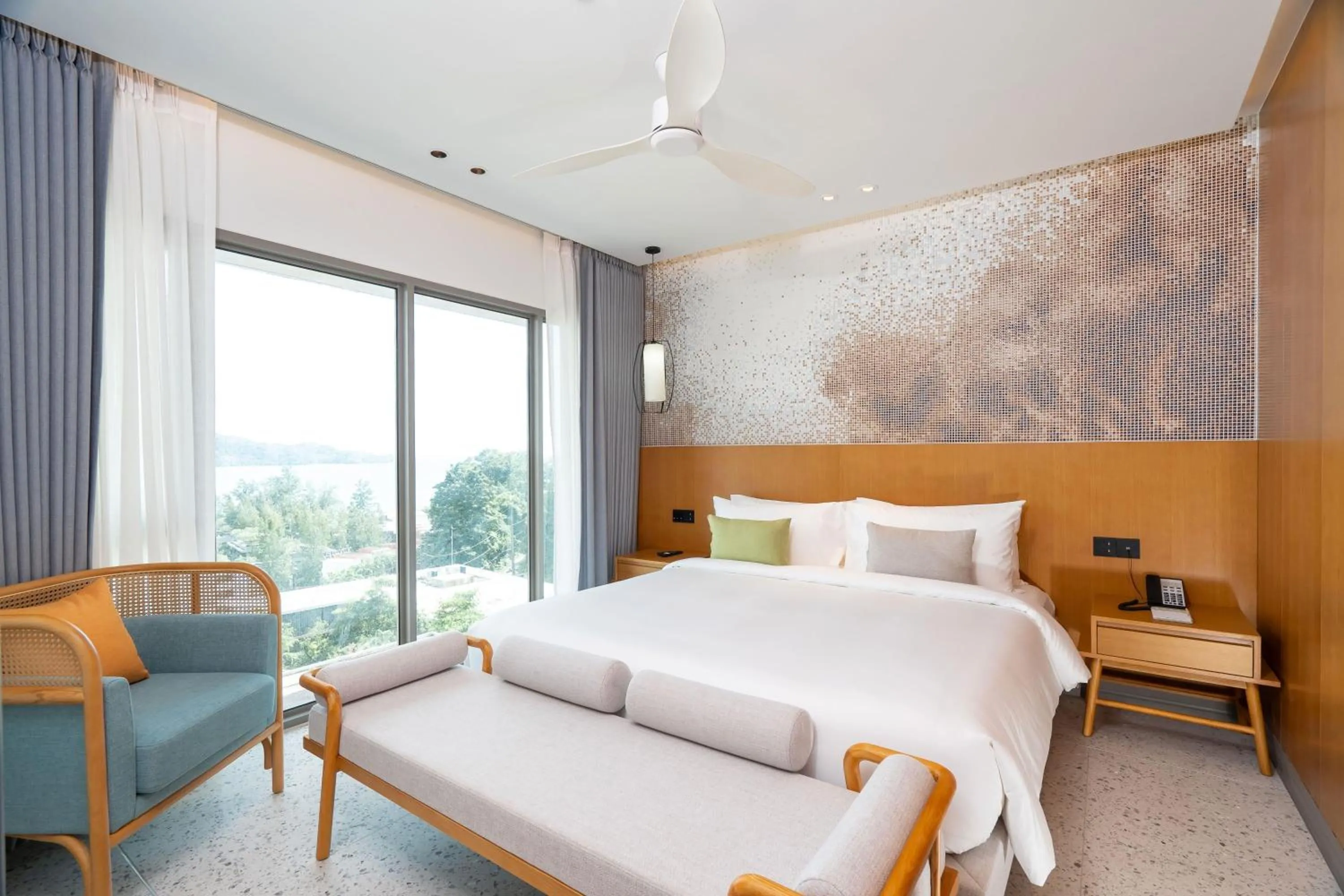 Photo of the whole room, Bed in Wyndham Garden Phuket Kamala