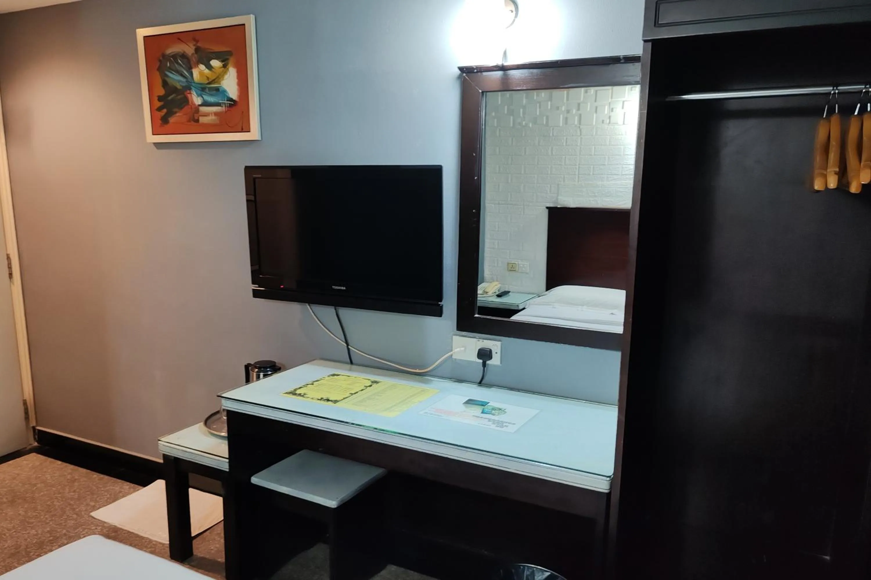 TV and multimedia, Bed in Hotel Sri Puchong