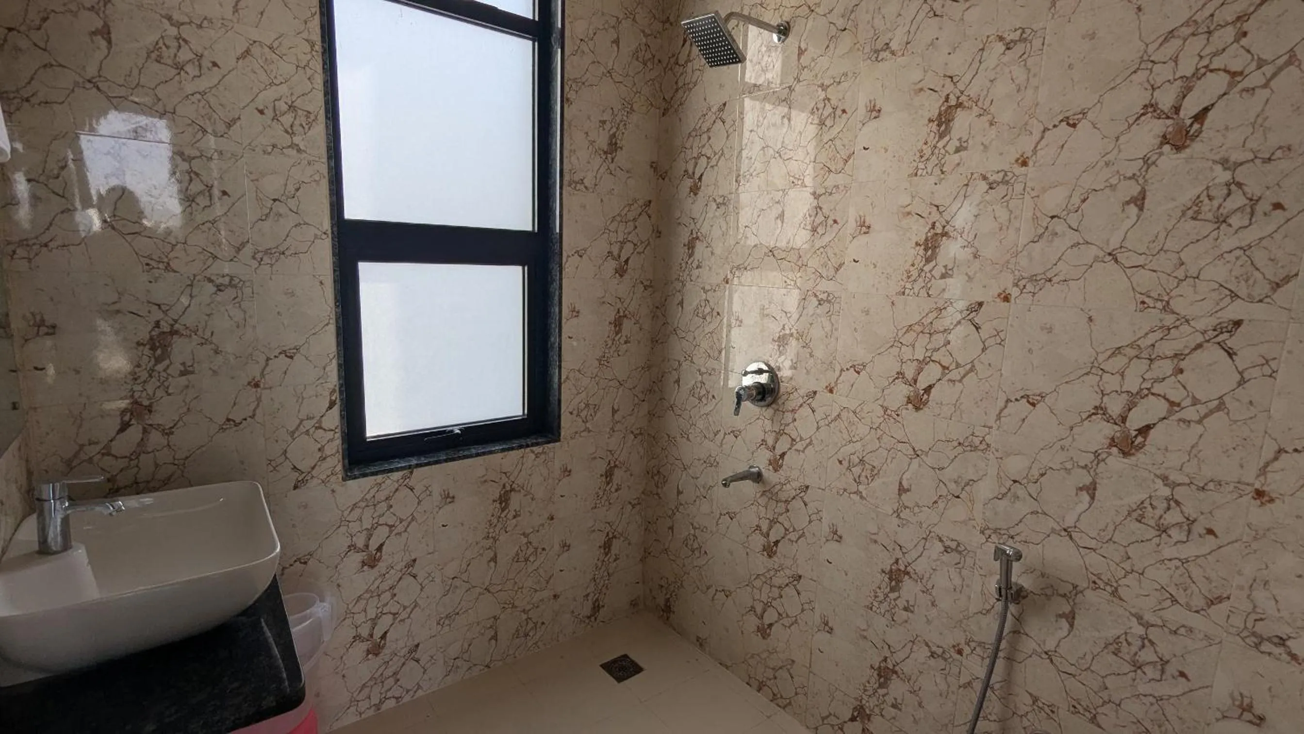 Shower in MAHA RAAS A unit of RAAS LEELA Hotels and Resort