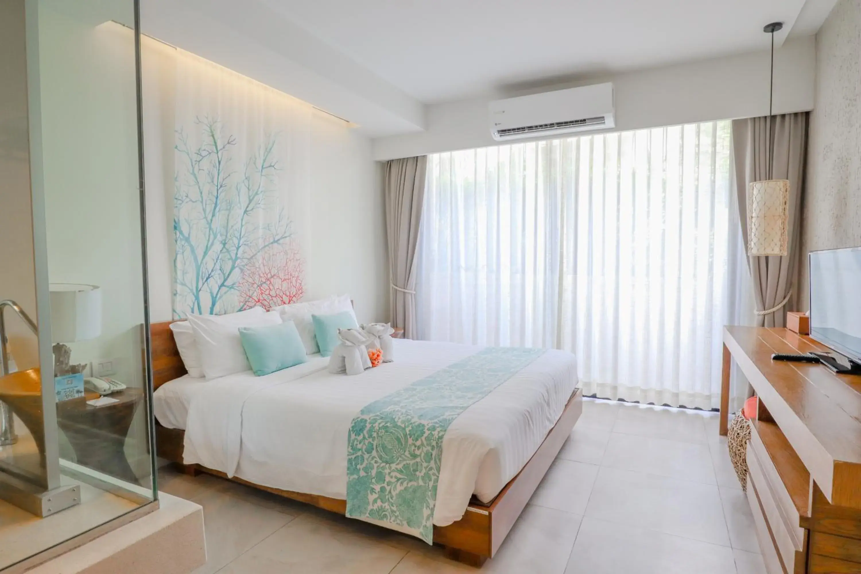 Deluxe Double or Twin Room in Bandara Beach Resort, Phuket Deluxe Double or Twin Room in Bandara Beach Resort, Phuket