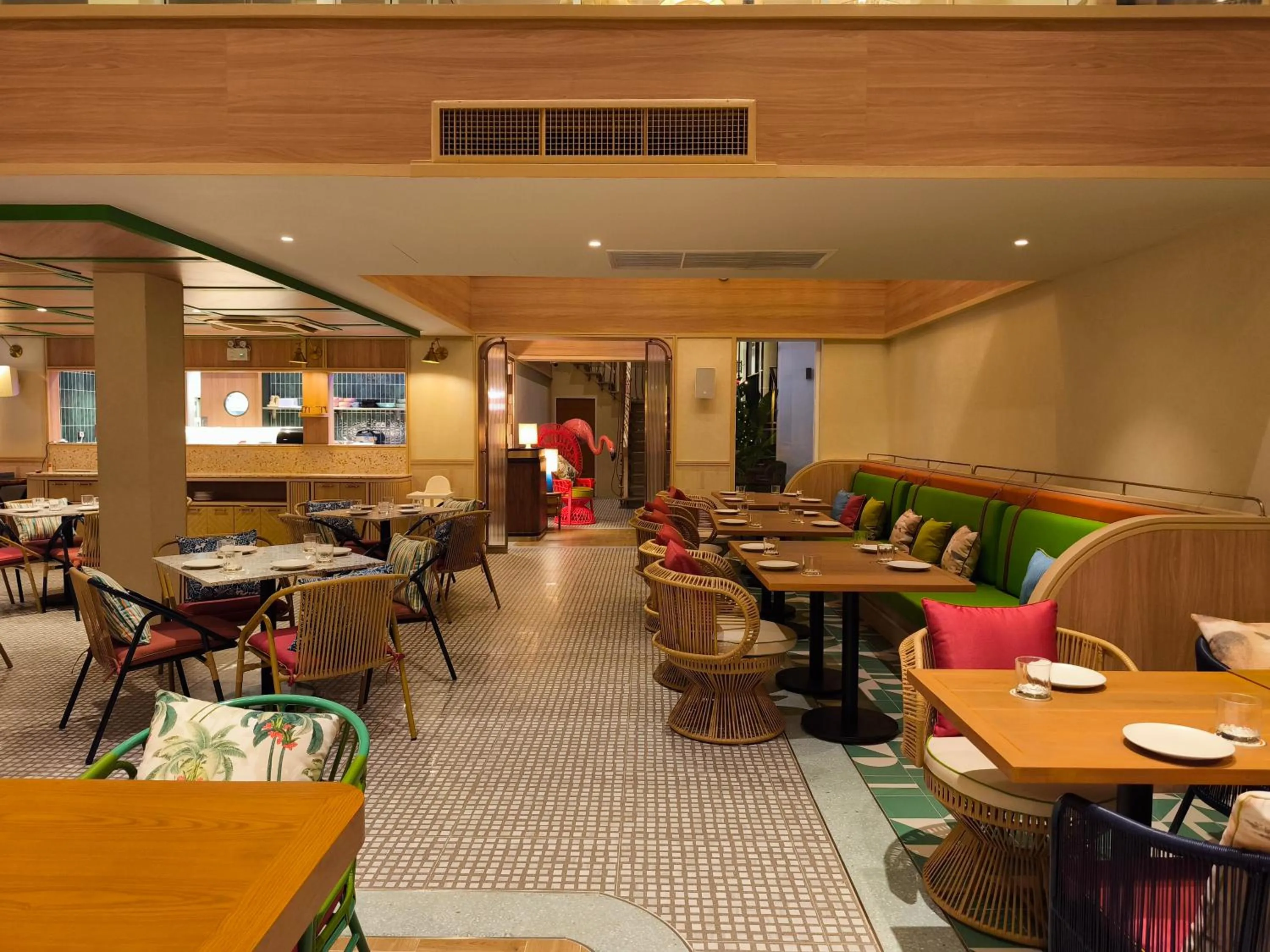 Restaurant/places to eat in Bandara Beach Resort, Phuket