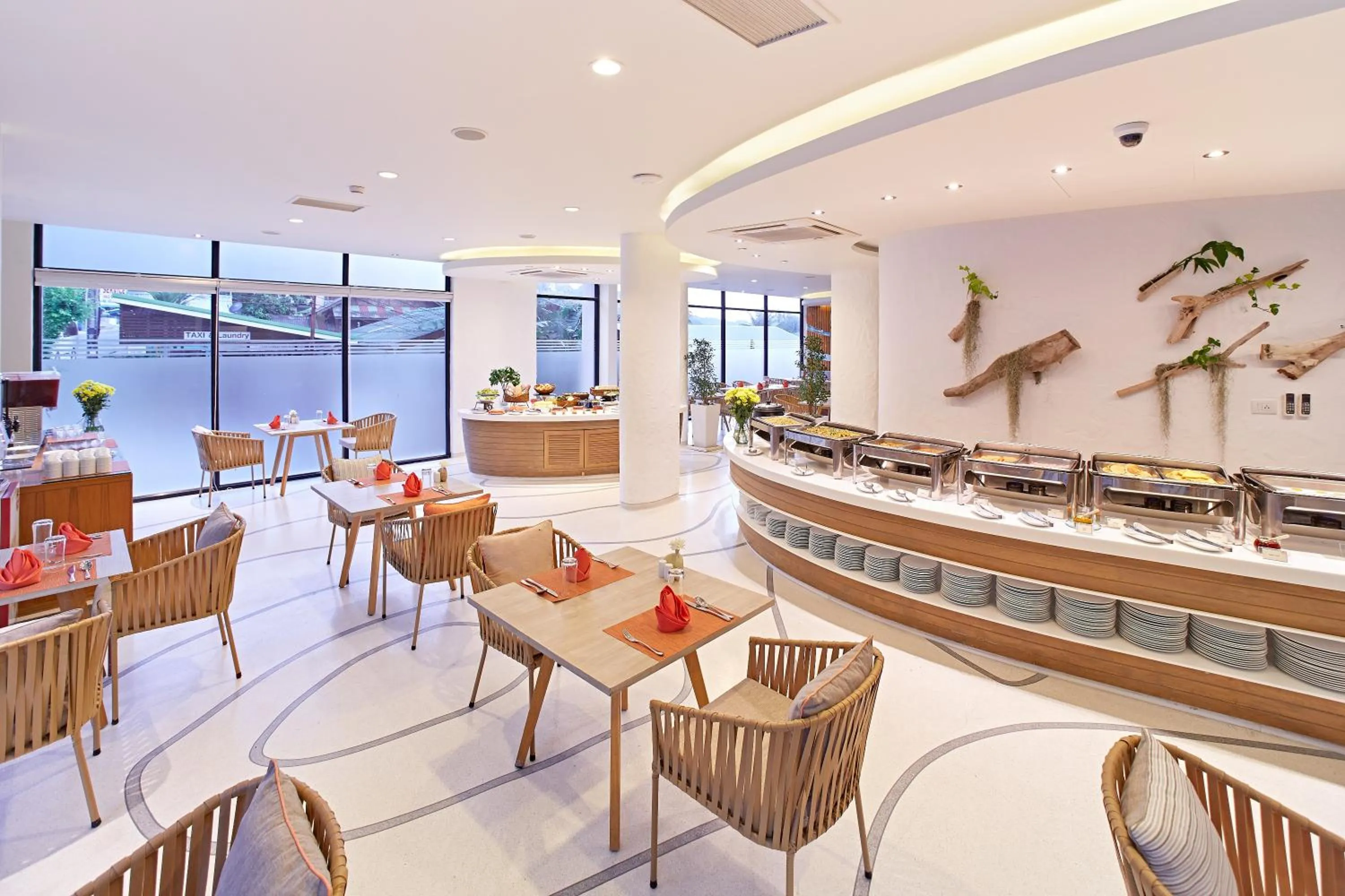 Restaurant/places to eat in Bandara Beach Resort, Phuket