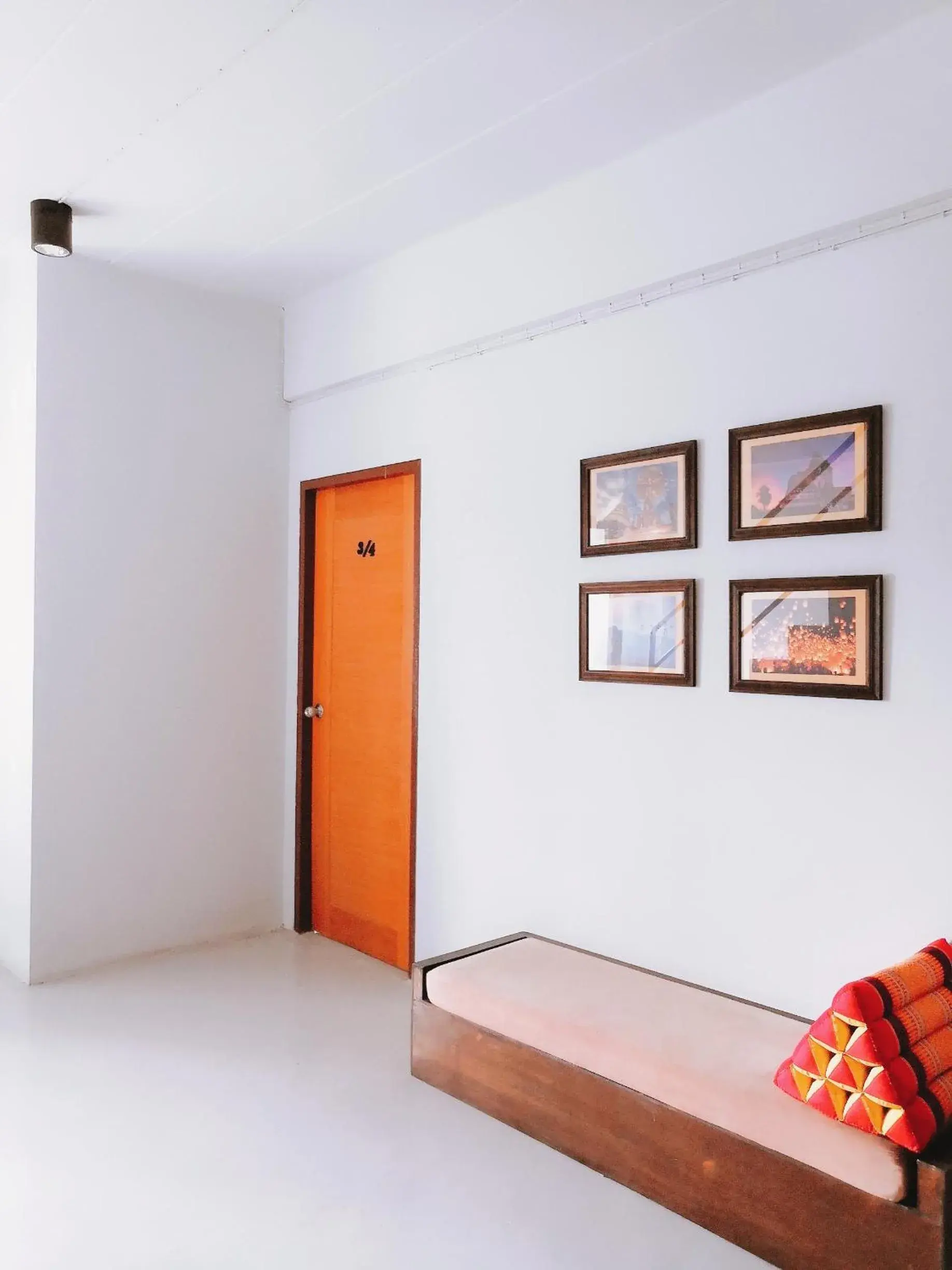 Double Room with Private Bathroom in Little Lanna Guesthouse Double Room with Private Bathroom in Little Lanna Guesthouse