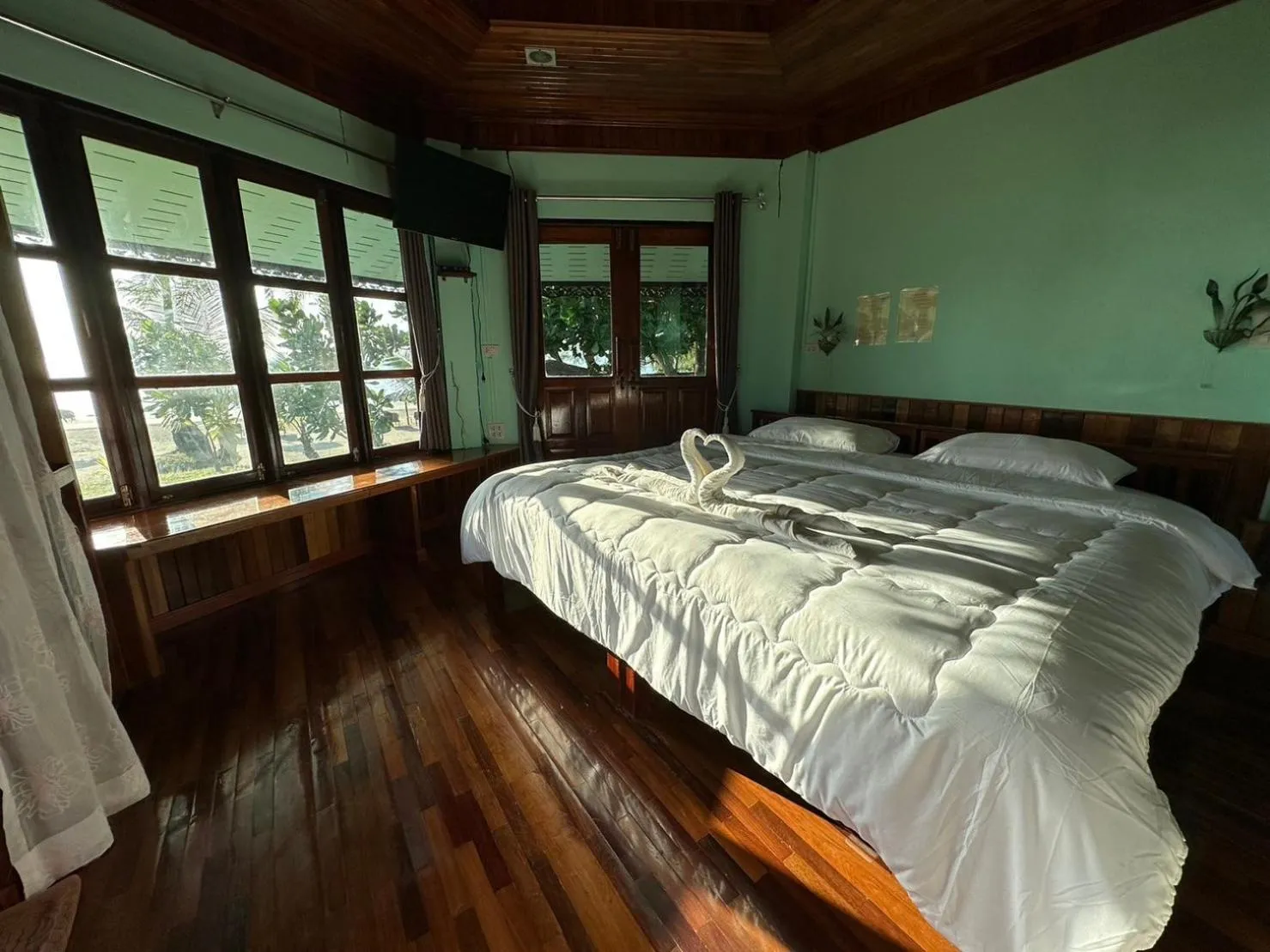 Bed in Yataa Spa and Resort