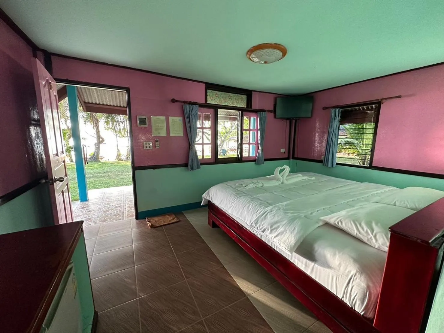 Bed in Yataa Spa and Resort