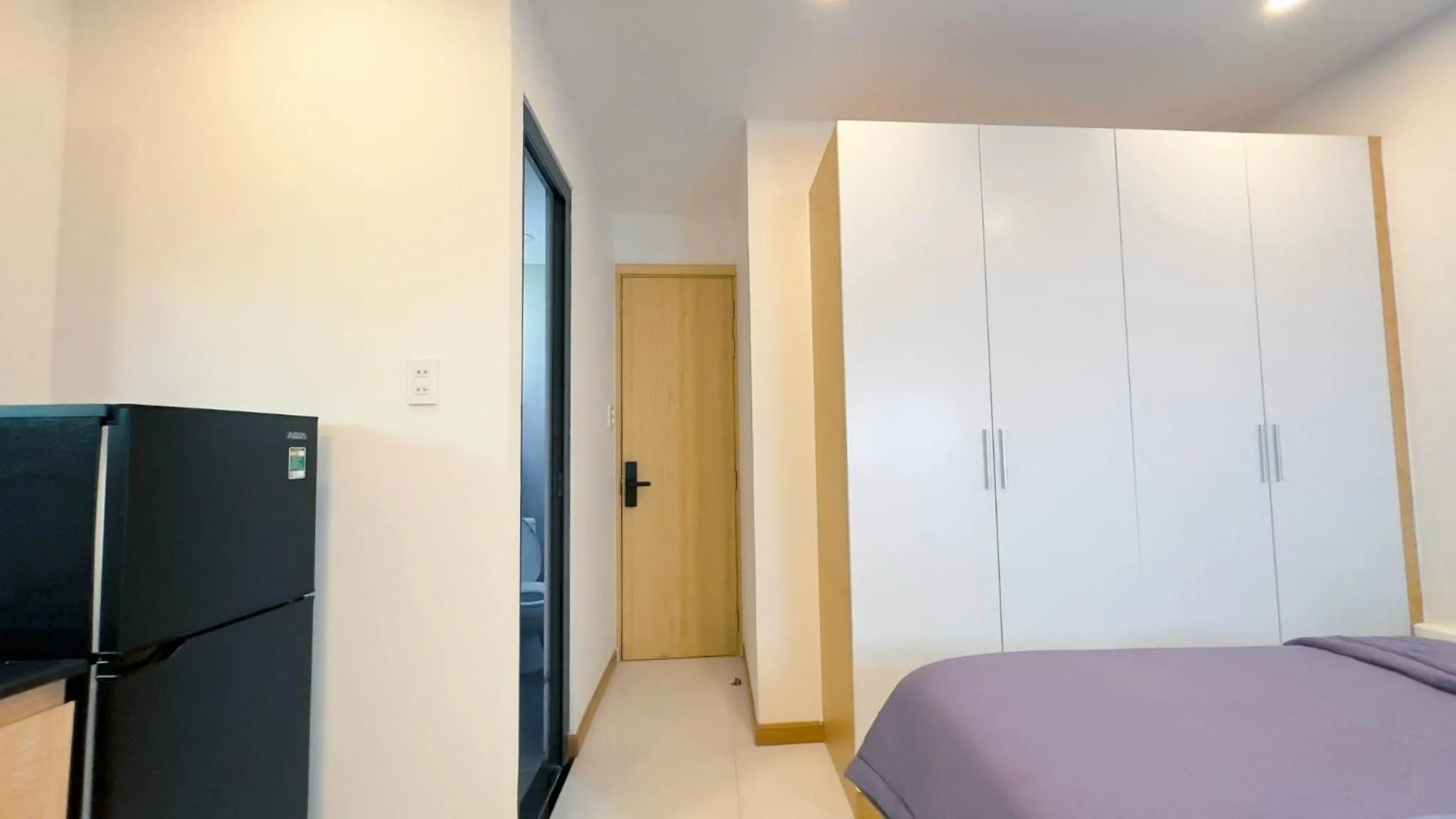 Photo of the whole room, Bed in Lunaria Maison - Local Side