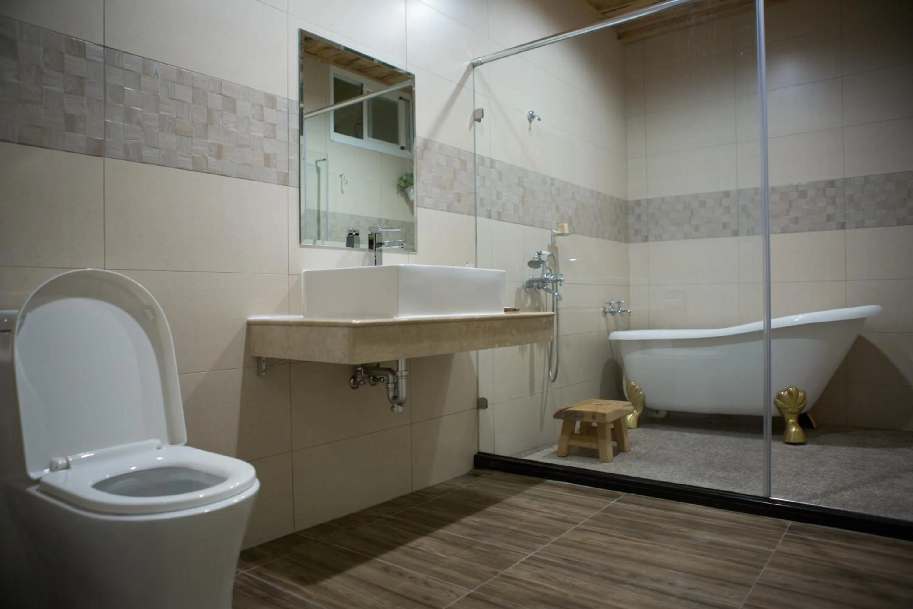 Water Reflections at Ease