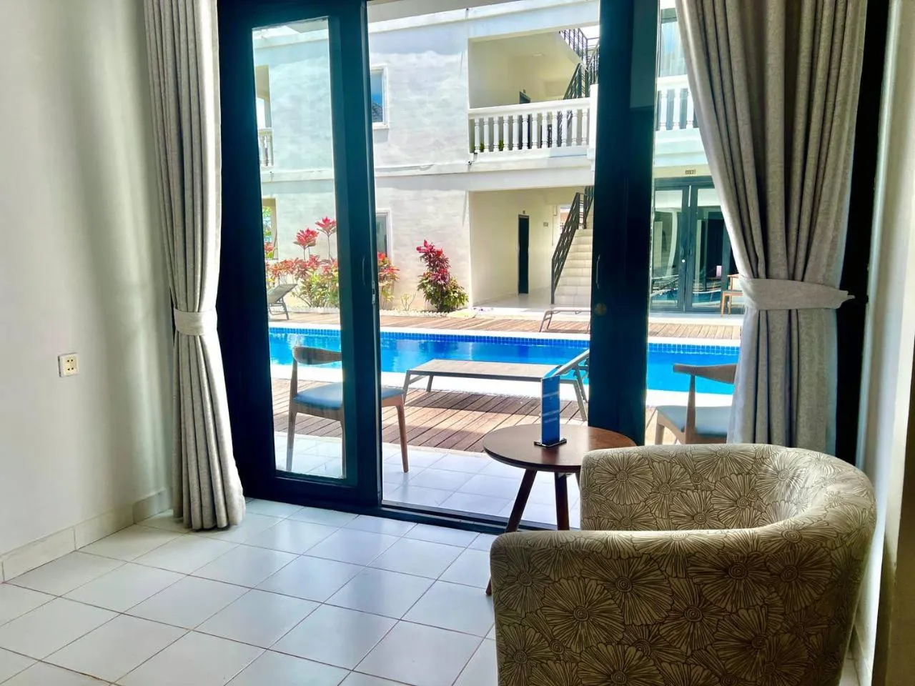 Pool view in Mary Beach Hotel & Resort