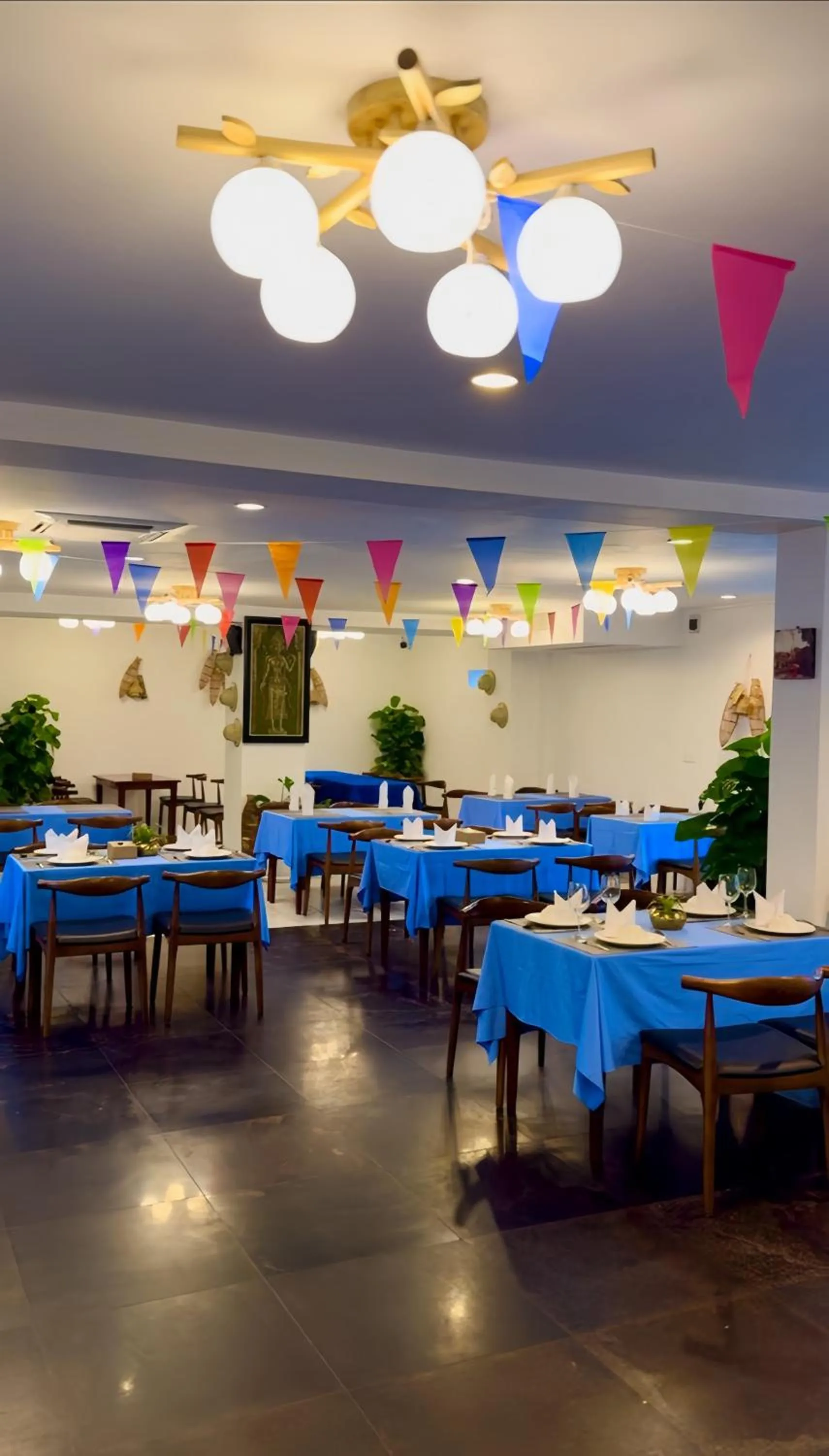 Restaurant/places to eat in Mary Beach Hotel & Resort