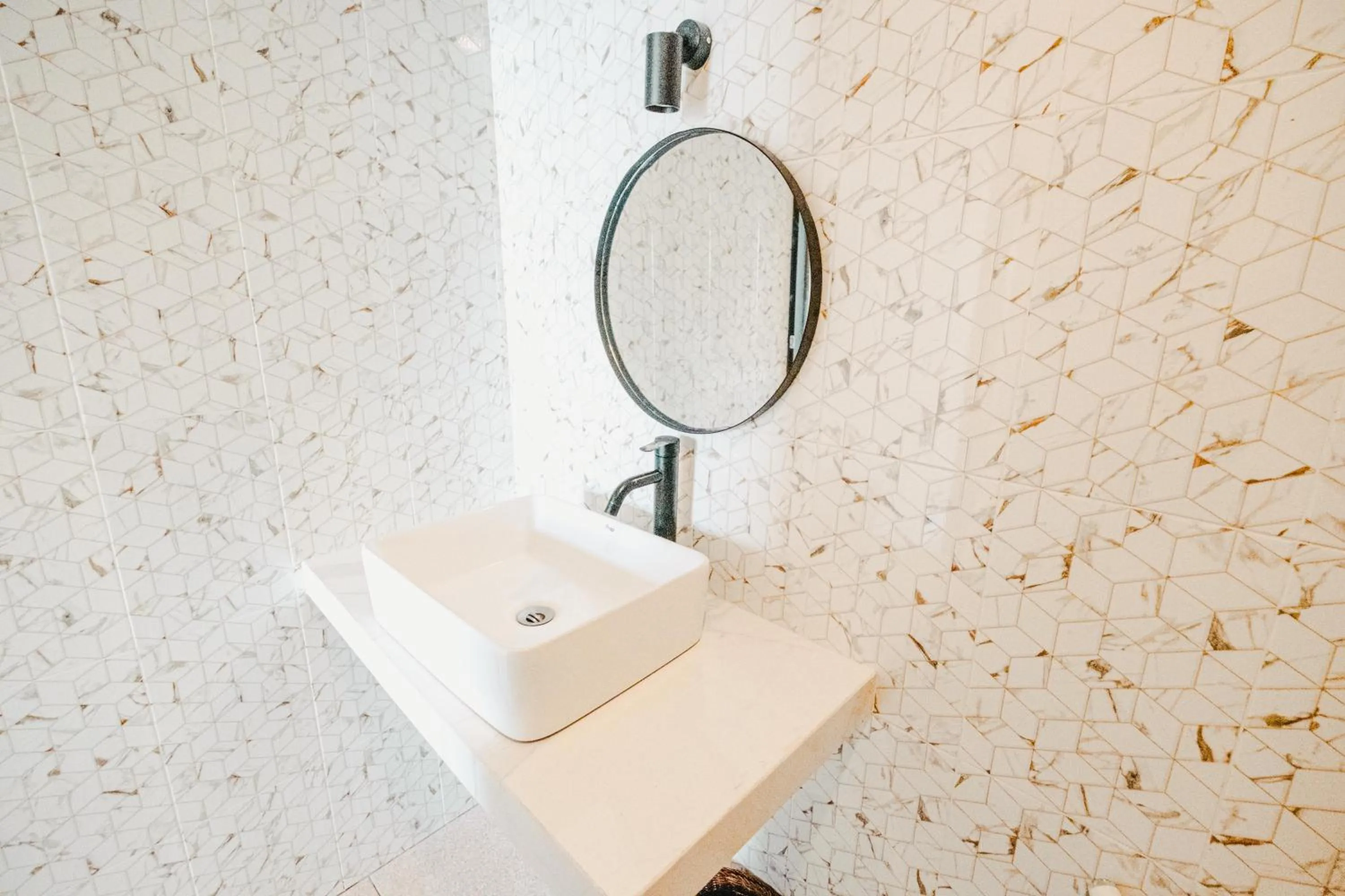 Shower in Turtle Shelter Guest House