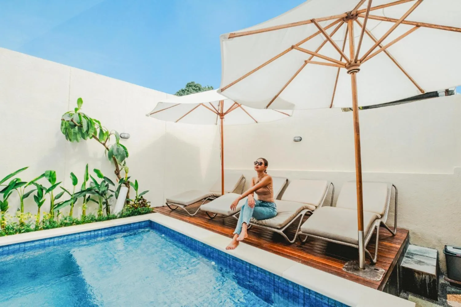 Patio in Turtle Shelter Guest House