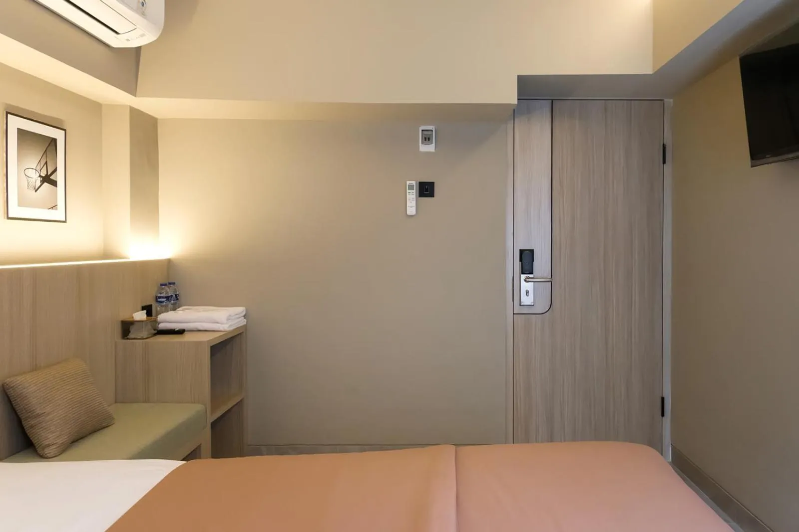 Bathroom, Bed in INNCA De Diana's Home, Semarang