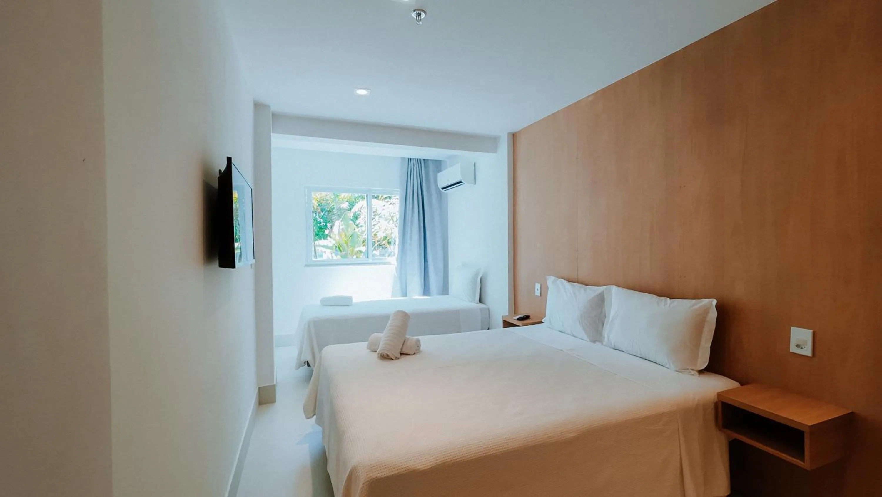 Photo of the whole room, Bed in Arraial Concept Hotel