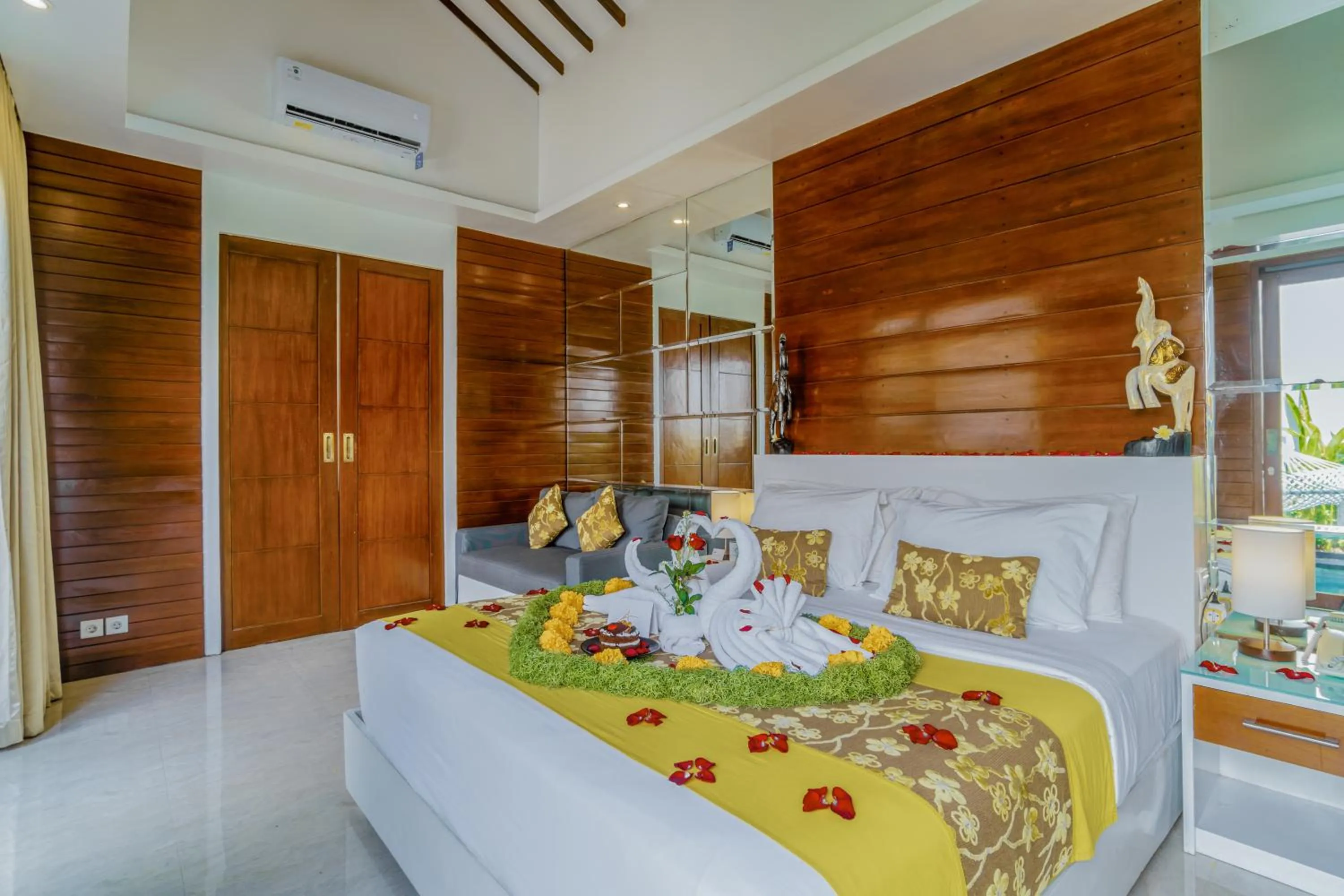 Bed in Anari Villas Kuta by The Wina Resorts