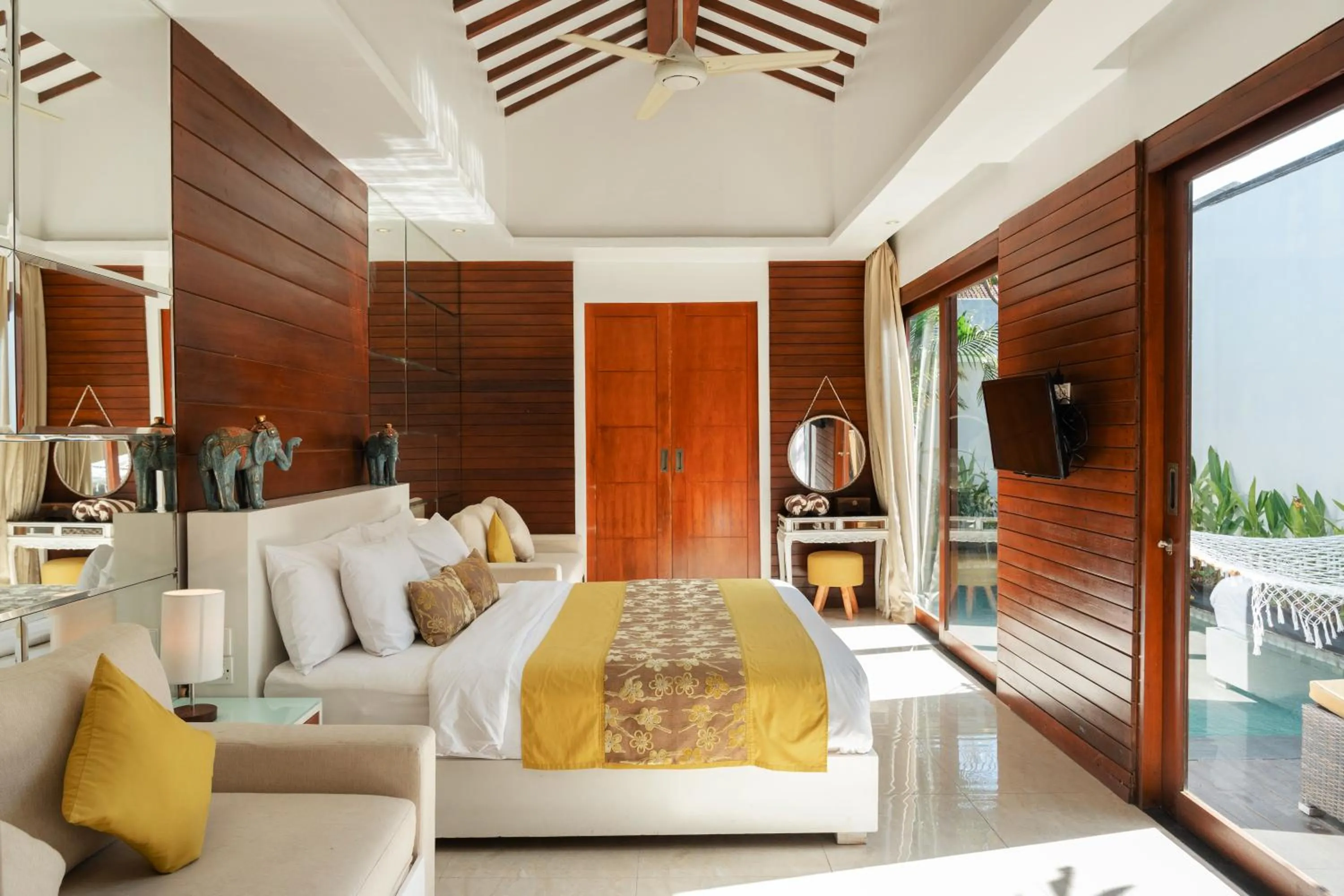 Bedroom in Anari Villas Kuta by The Wina Resorts
