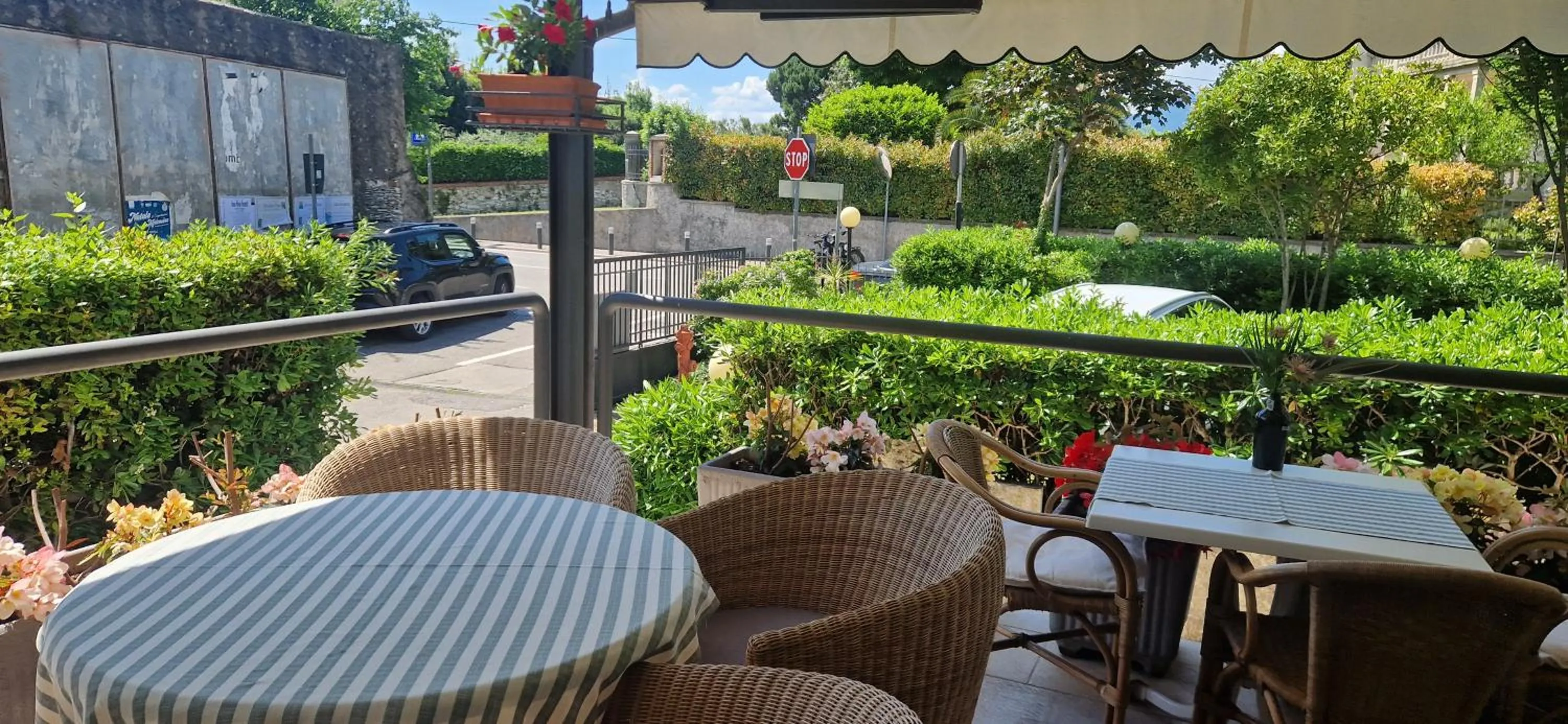 Patio in Hotel Marina