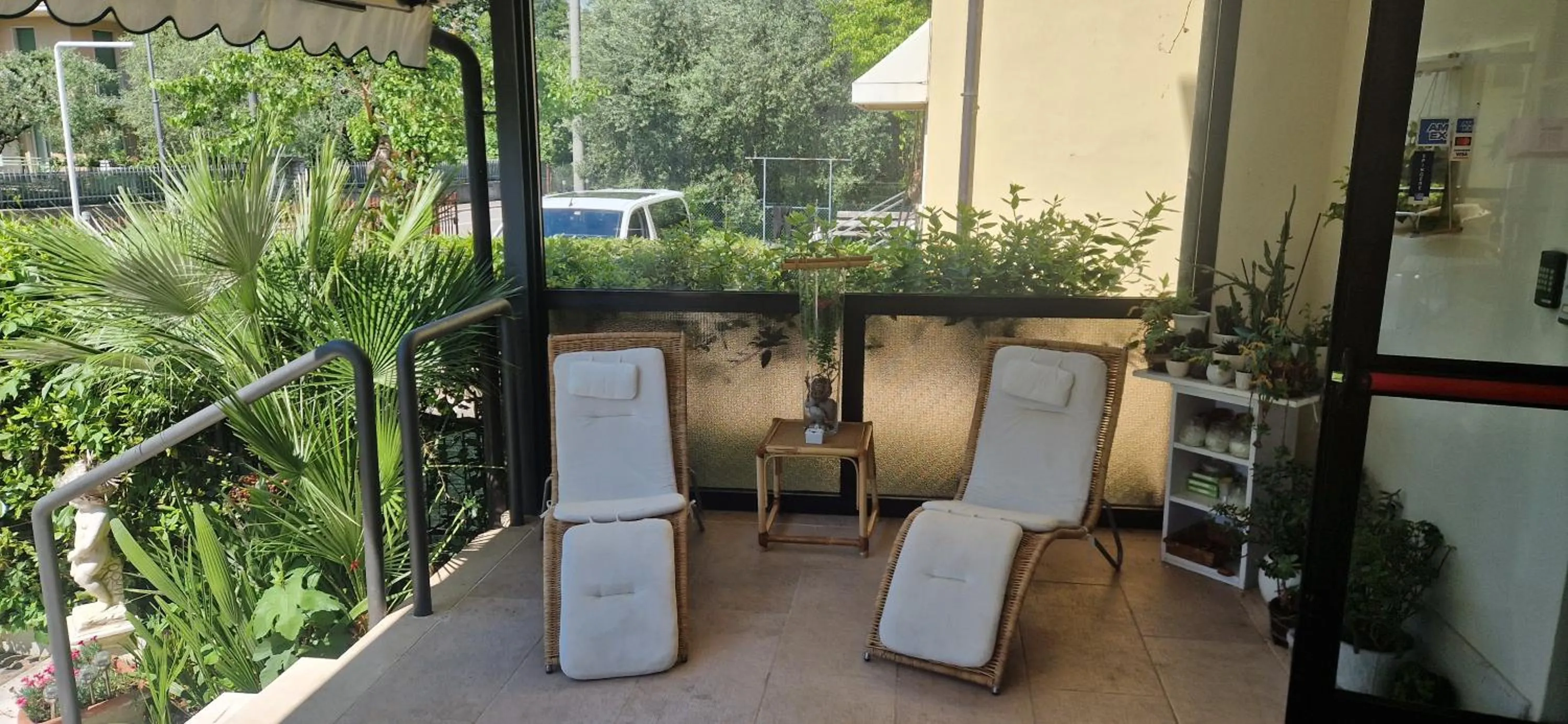 Patio in Hotel Marina