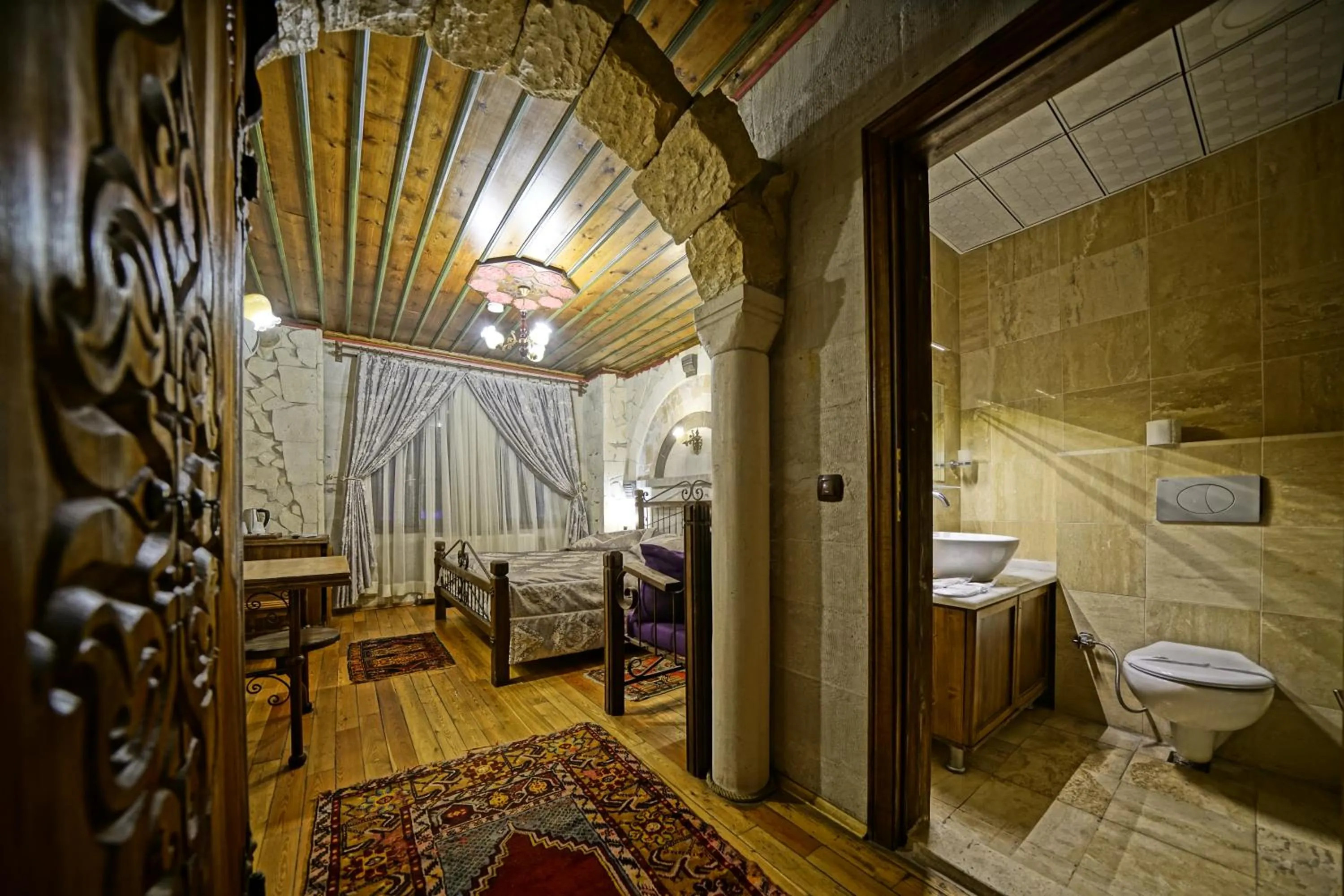 Photo of the whole room in Alaturca House