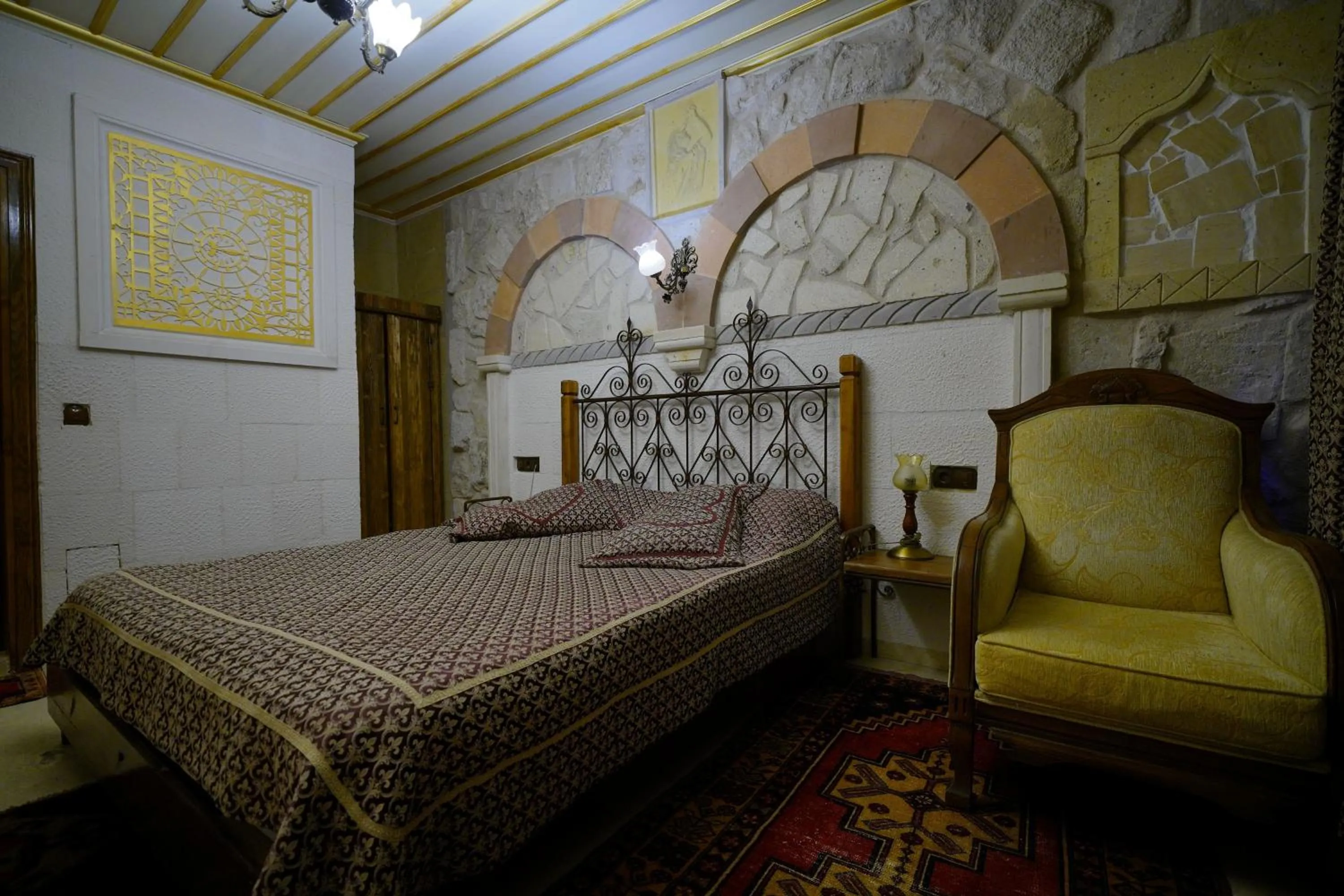 Bathroom, Bed in Alaturca House