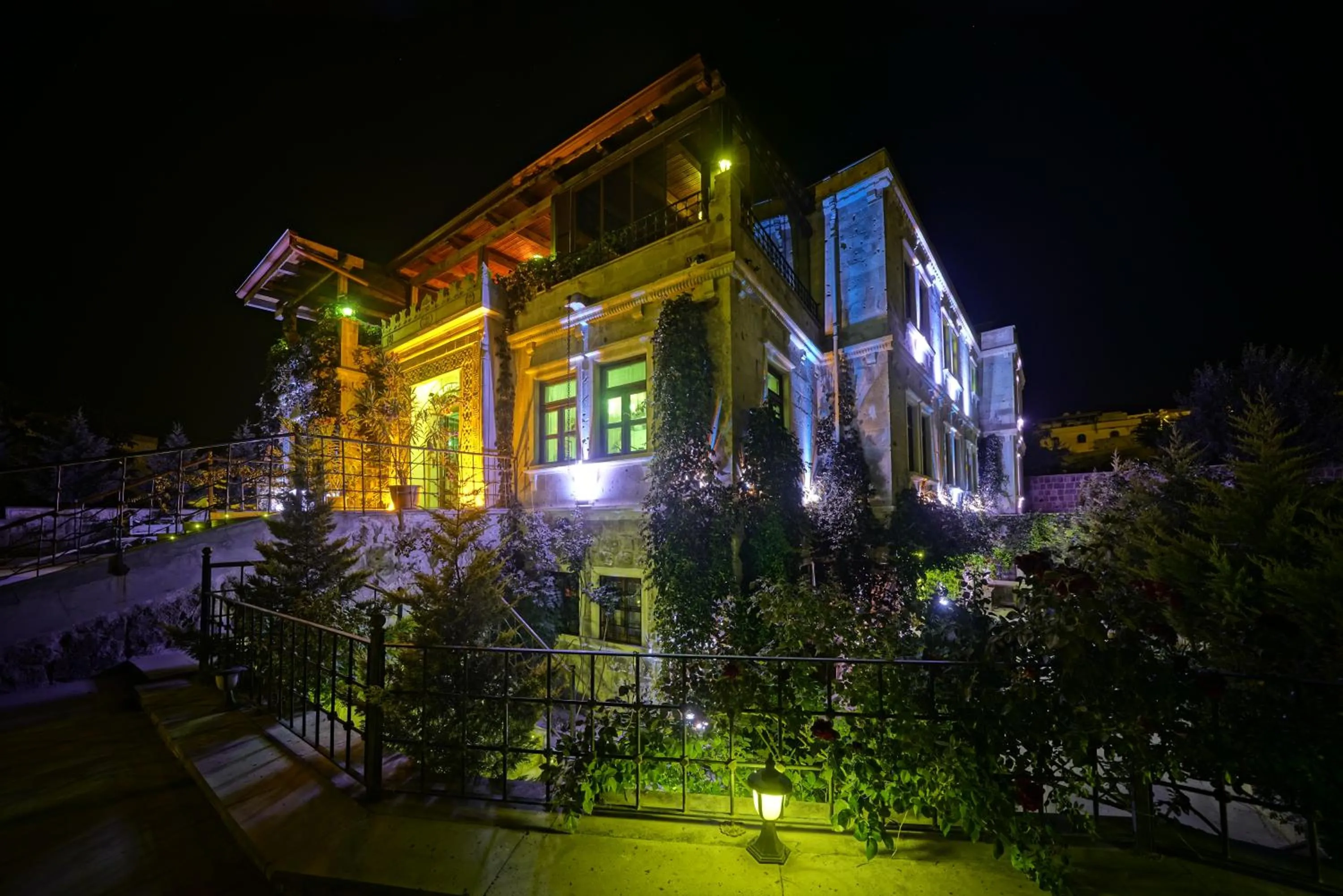 Facade/entrance in Alaturca House