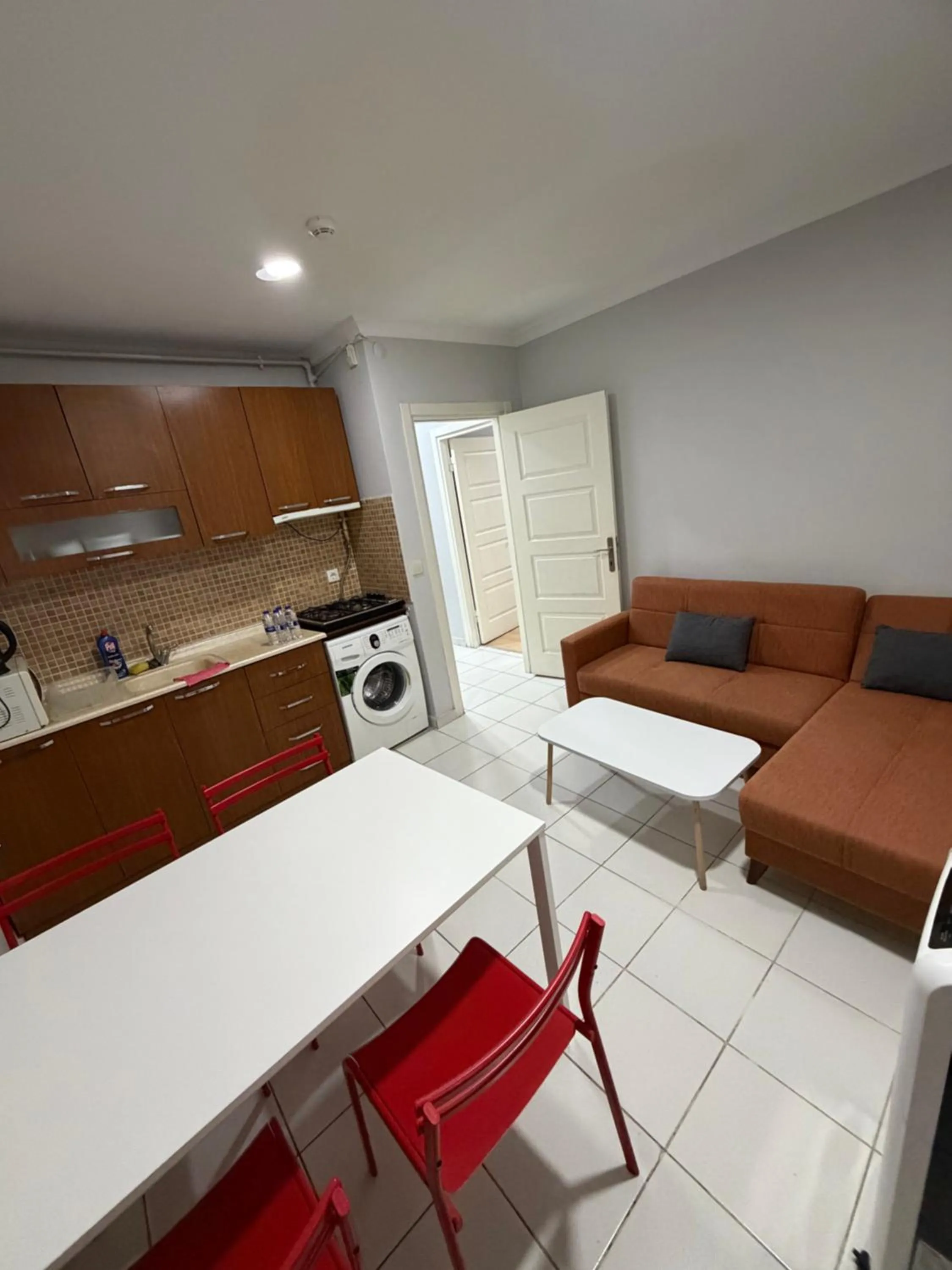 Kitchen or kitchenette in Istanbul Family Apartment