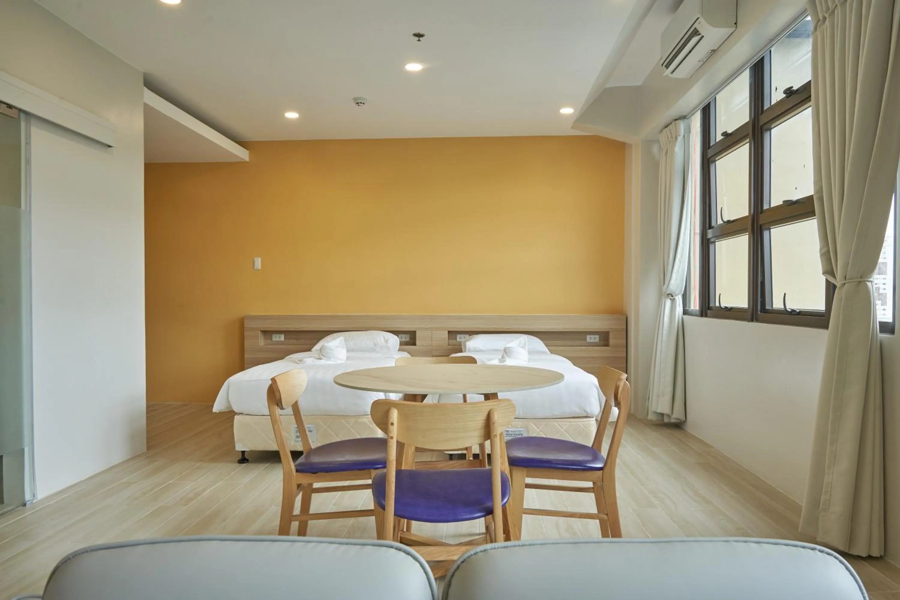 Bed in Treewoods Residences