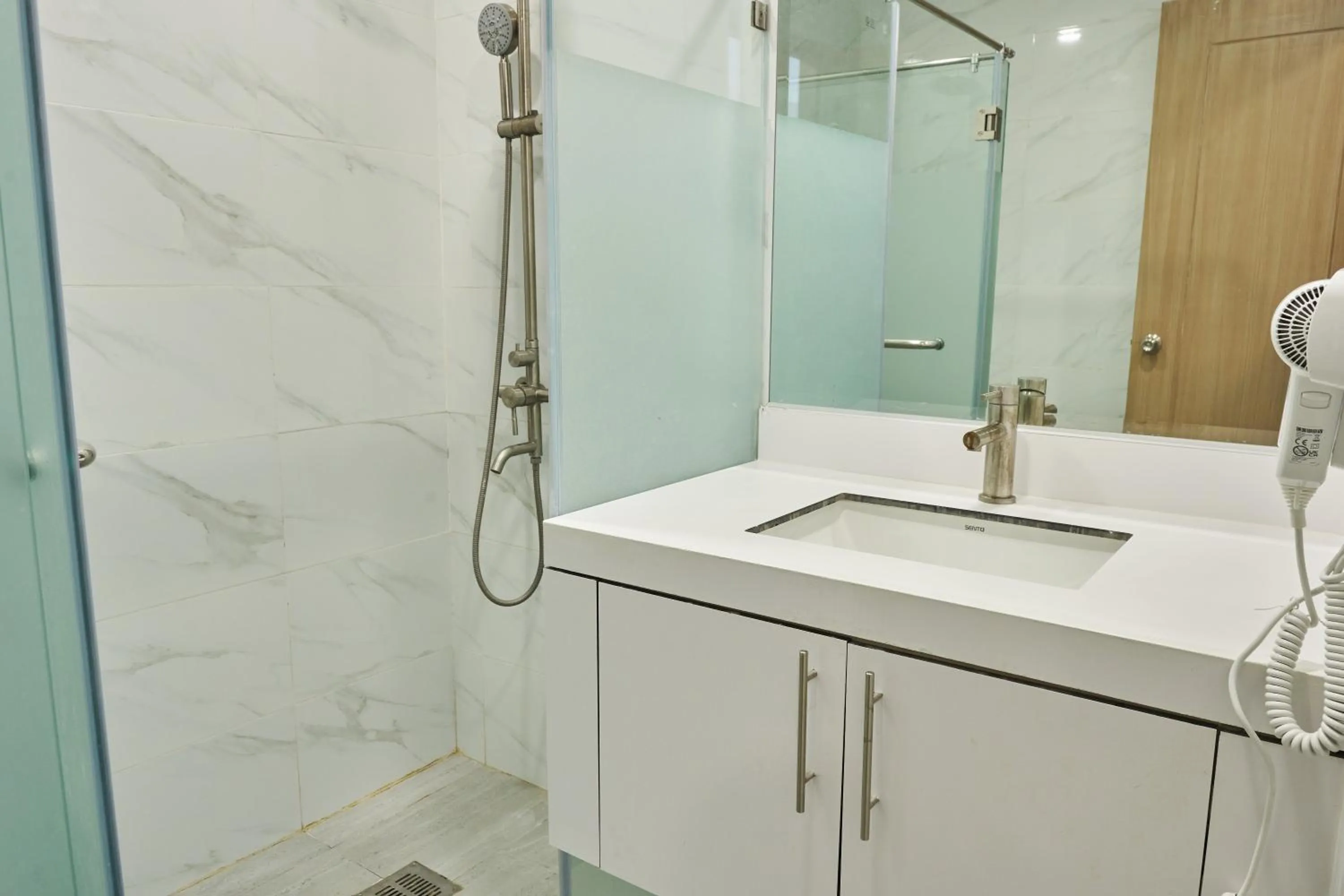 Shower in Treewoods Residences