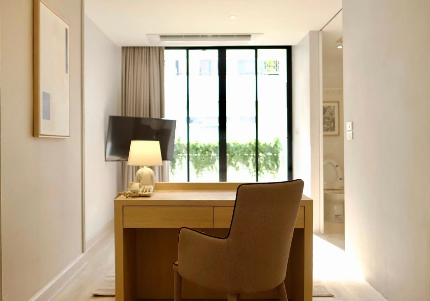 TV and multimedia in K Maison Boutique Hotel