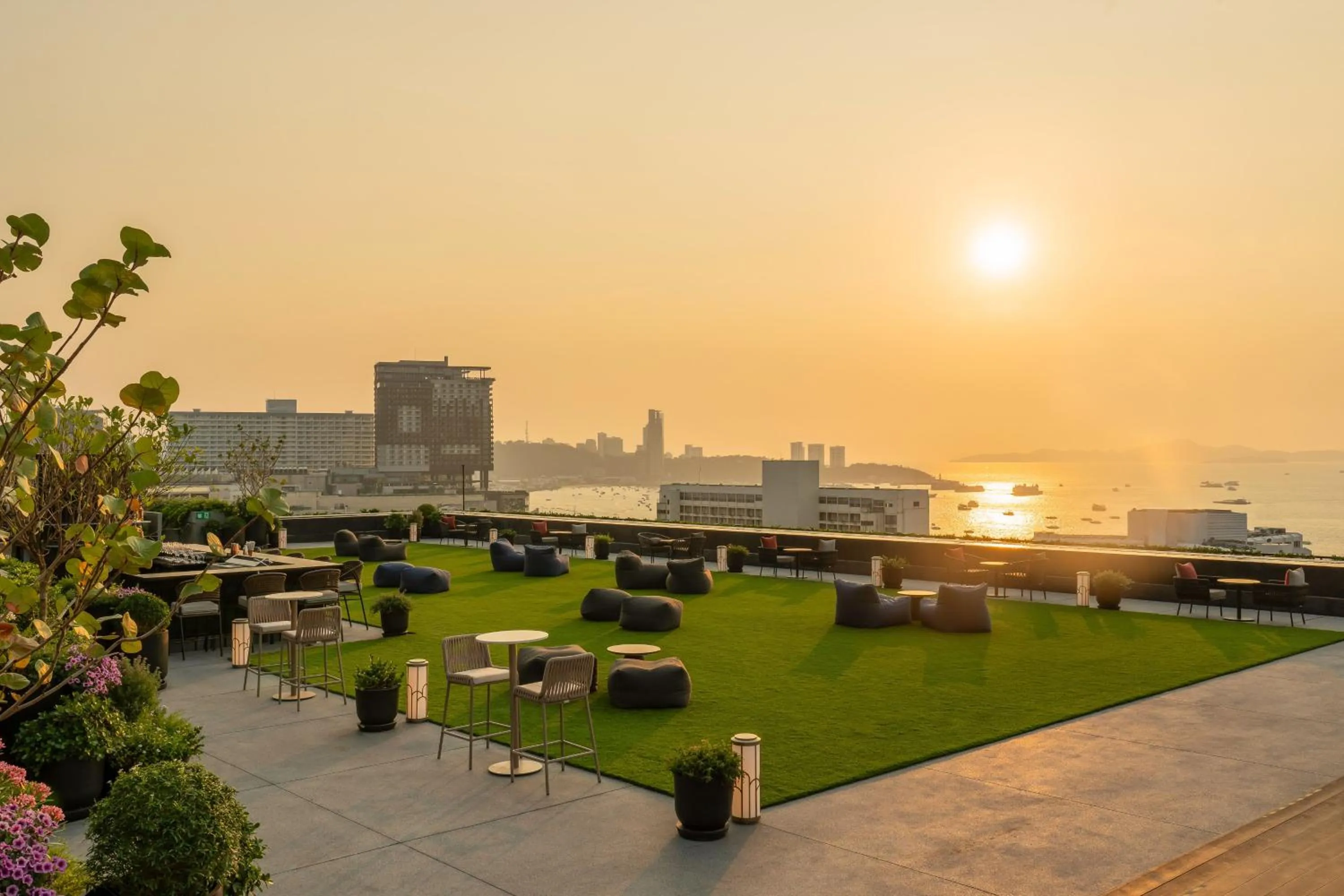 Property building in Meliá Pattaya Hotel