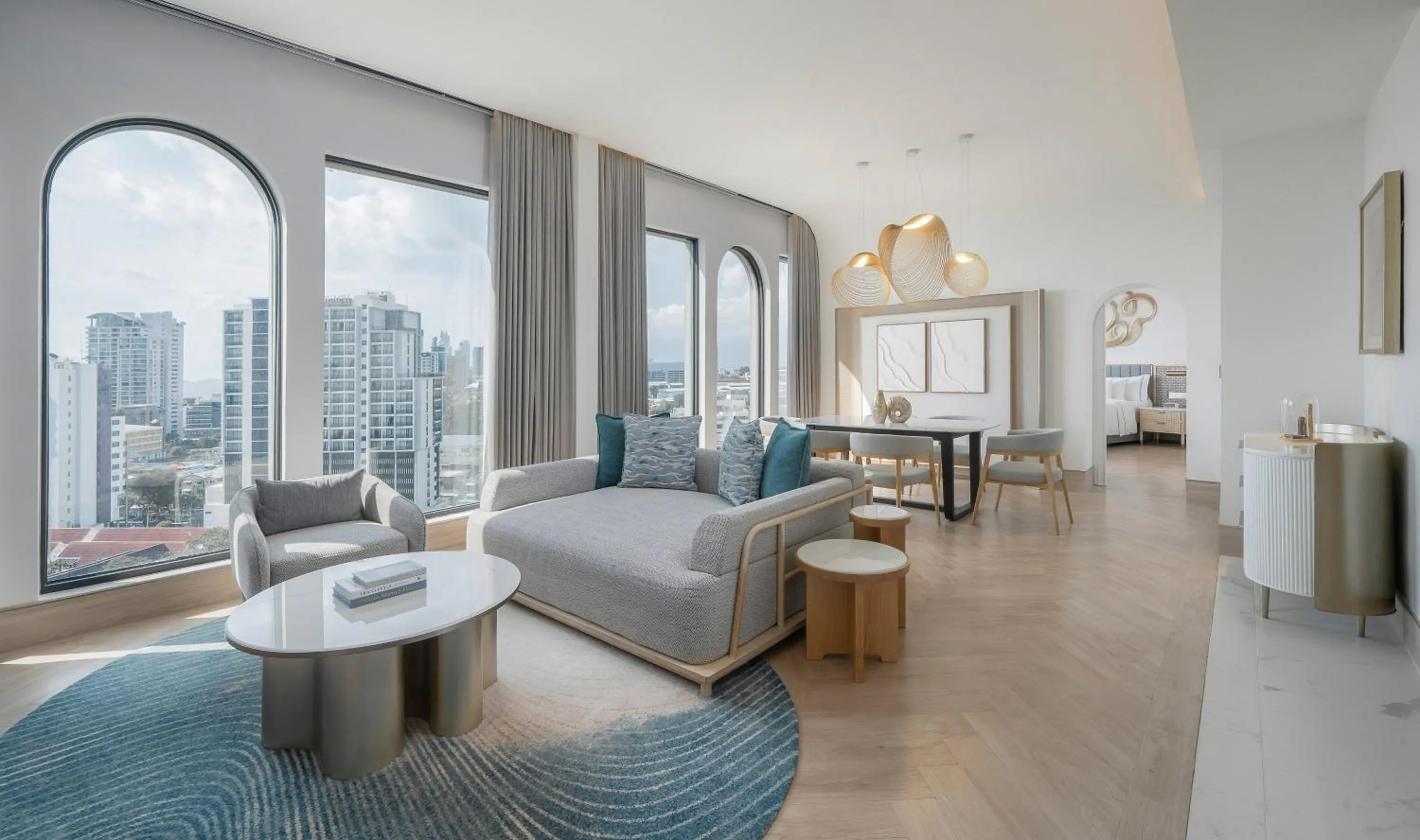 Living room in Meliá Pattaya Hotel