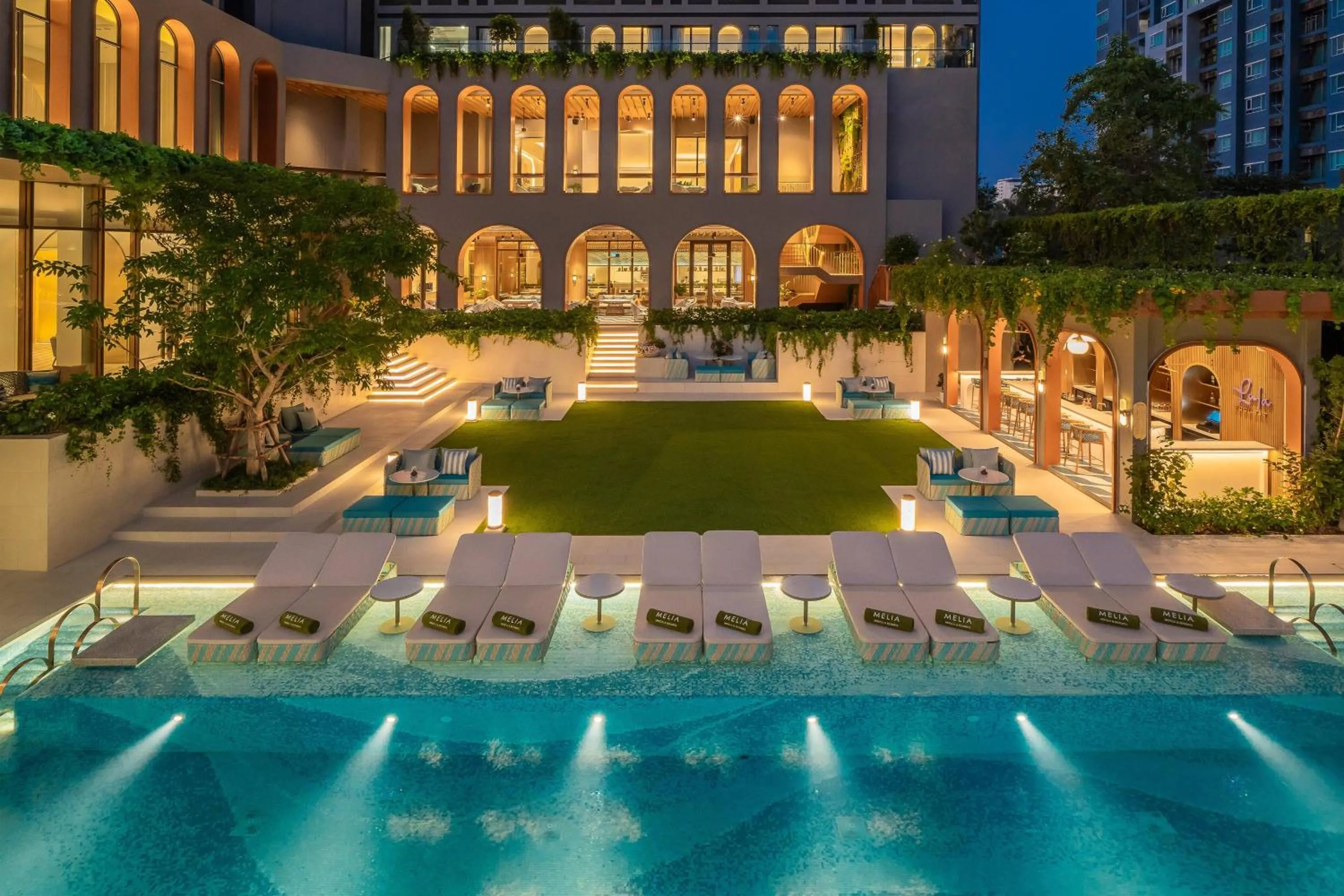 Property building in Meliá Pattaya Hotel