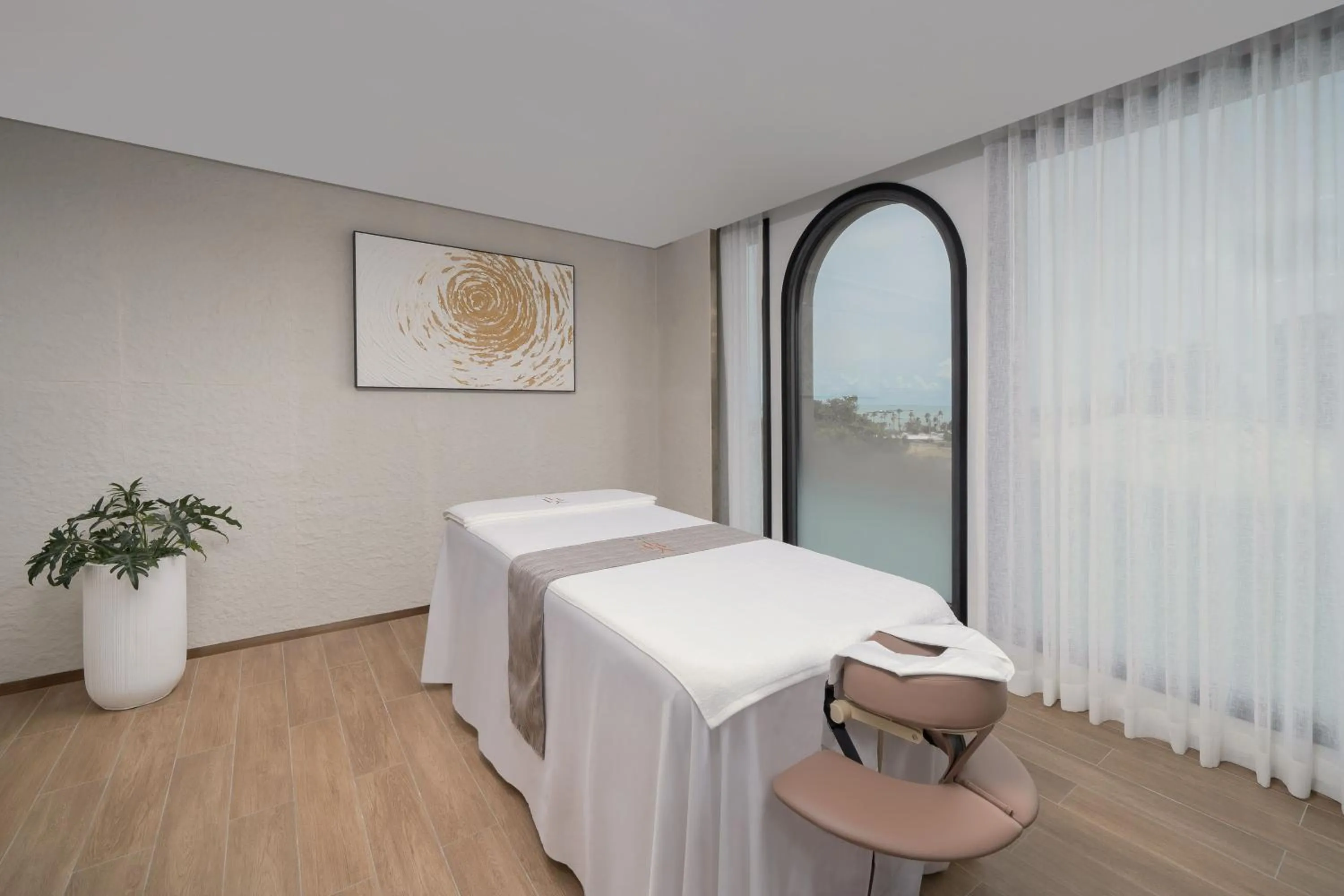 Bed in Meliá Pattaya Hotel